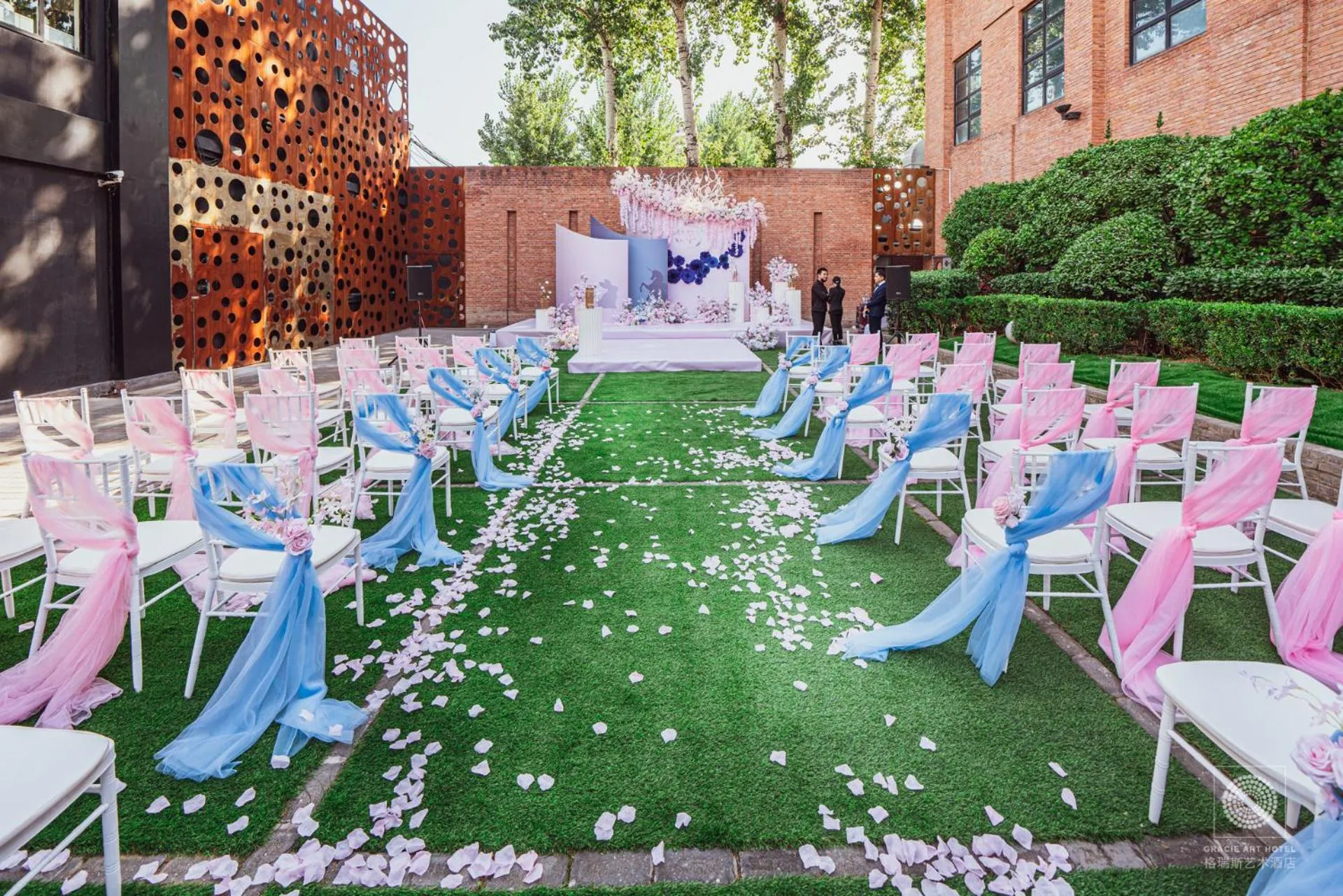 Banquet/Function facilities in Gracie Art Hotel