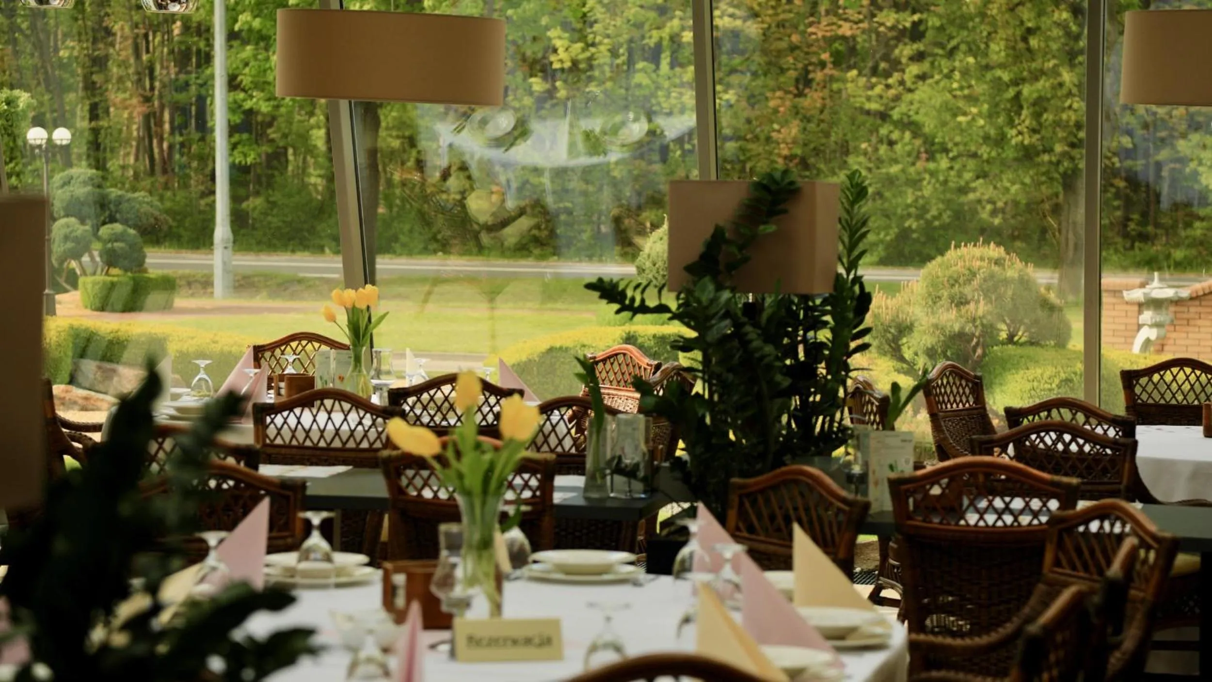 Restaurant/places to eat in Hotel Na Półboru