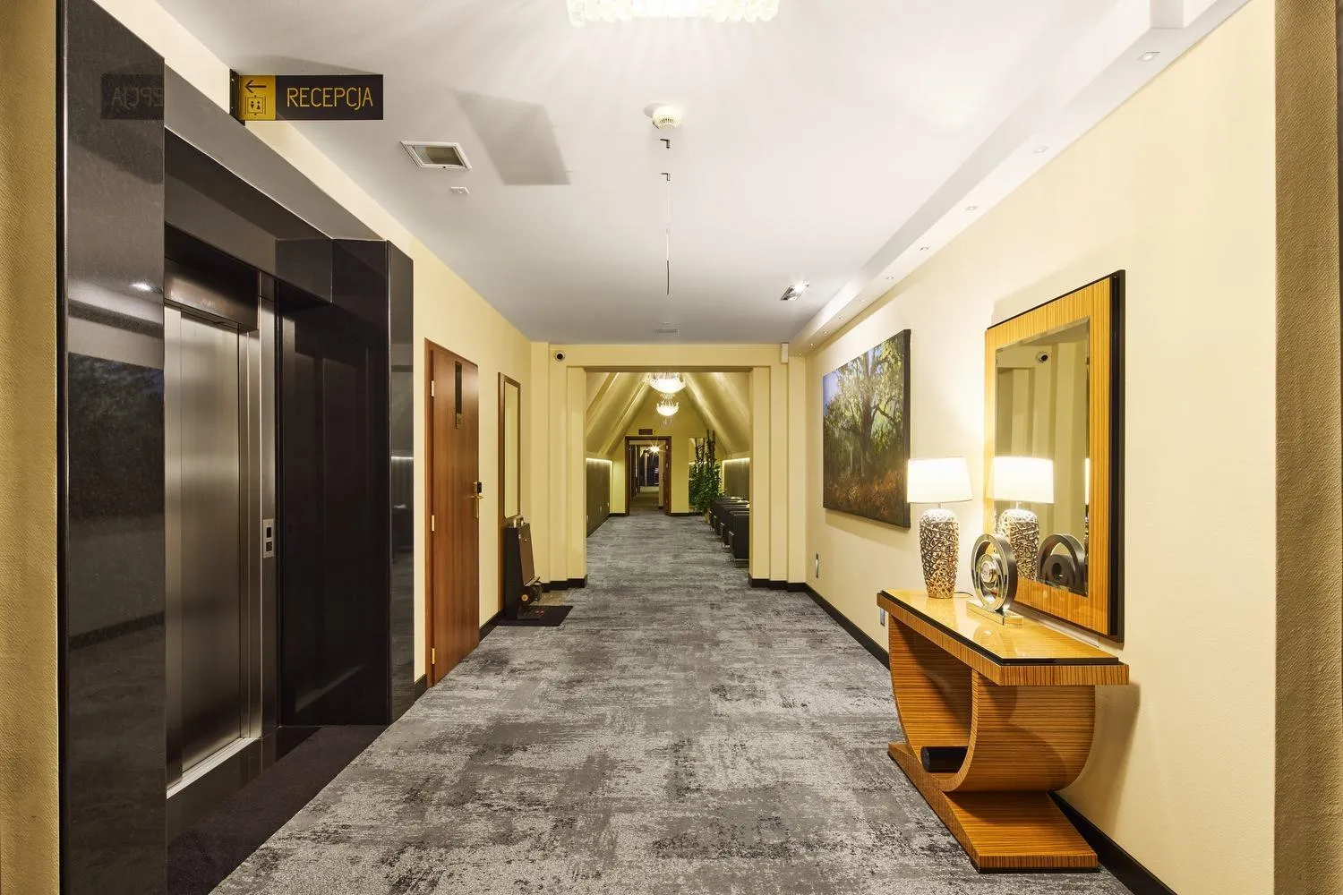 Lobby or reception in Hotel Na Półboru
