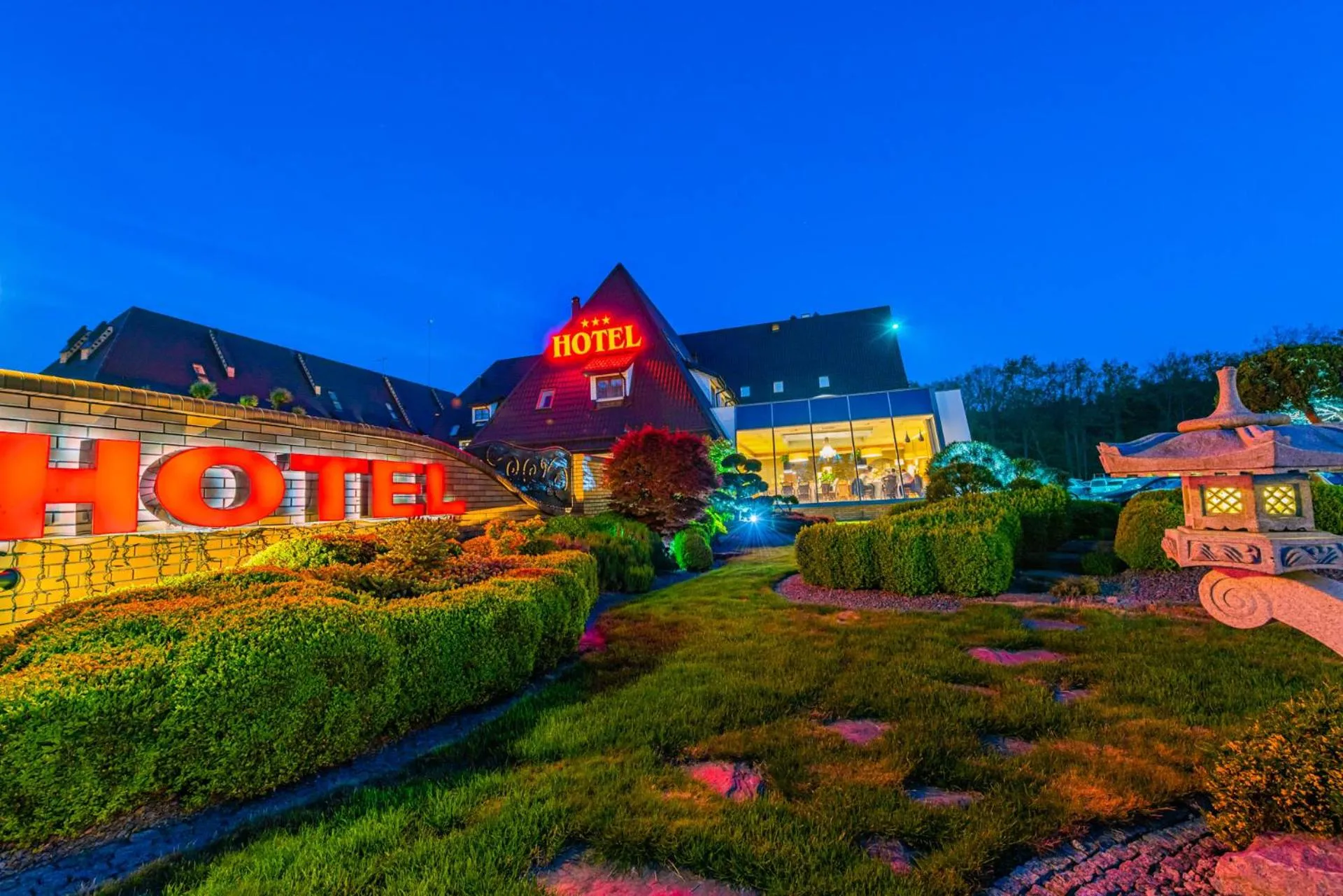 Restaurant/places to eat in Hotel Na Półboru