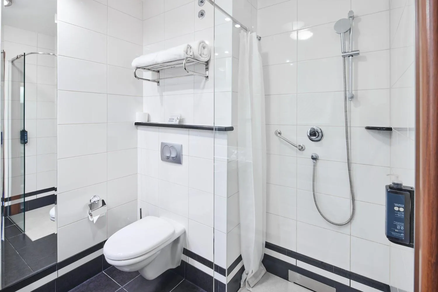 Shower in Hotel Na Półboru