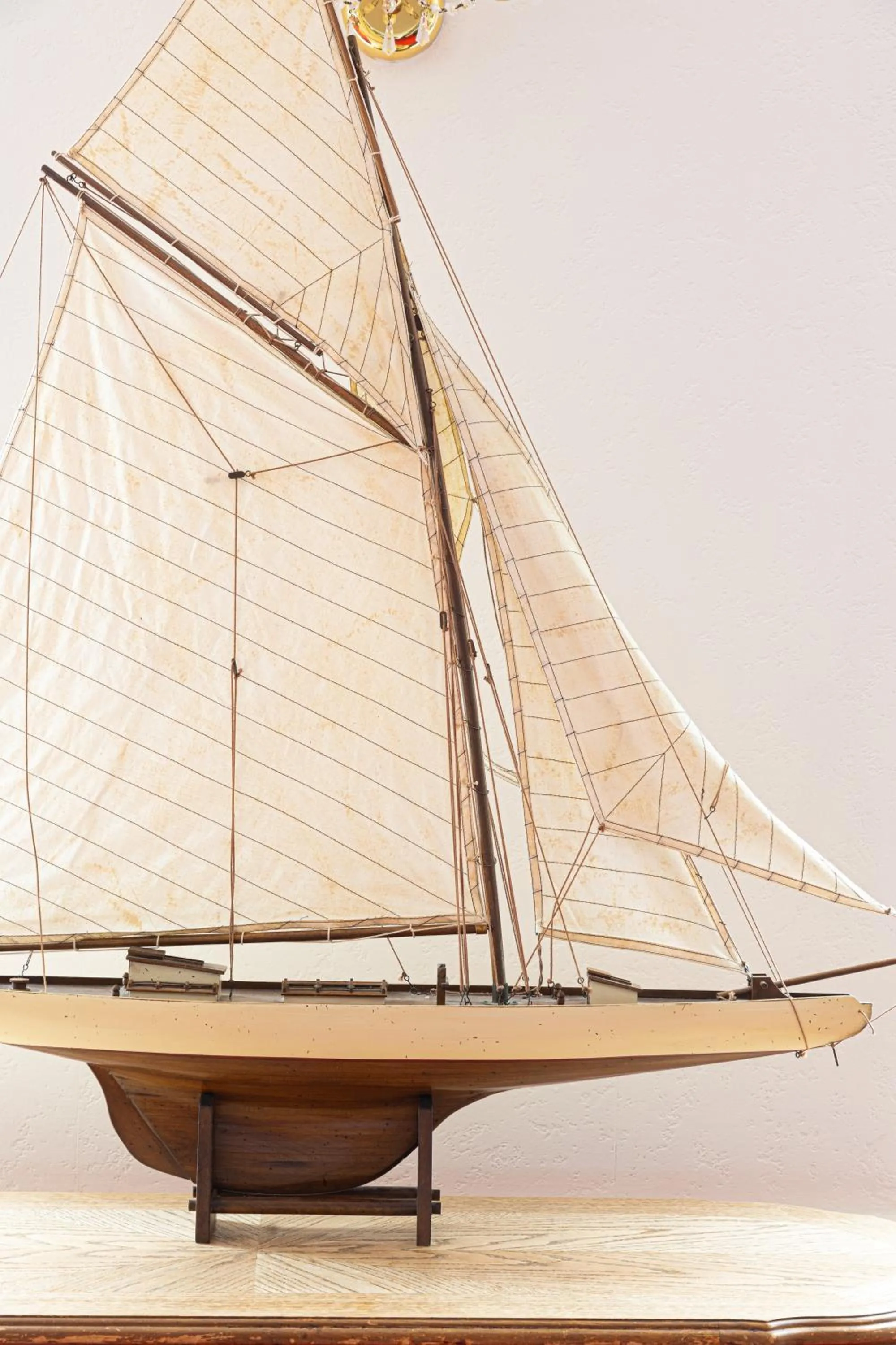 Decorative detail in Waters Edge Hotel Torquay