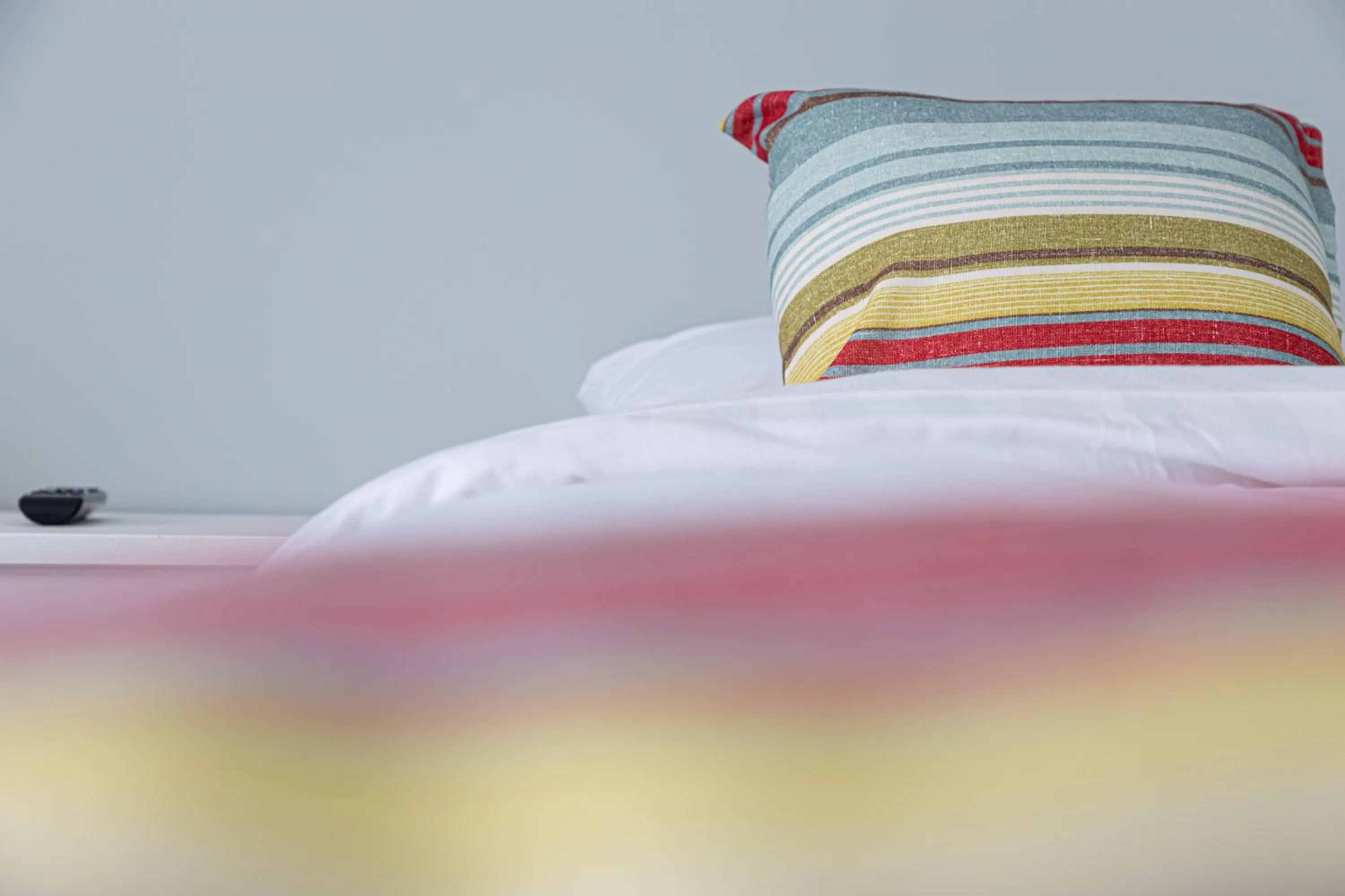 Bedroom, Bed in Waters Edge Hotel Torquay