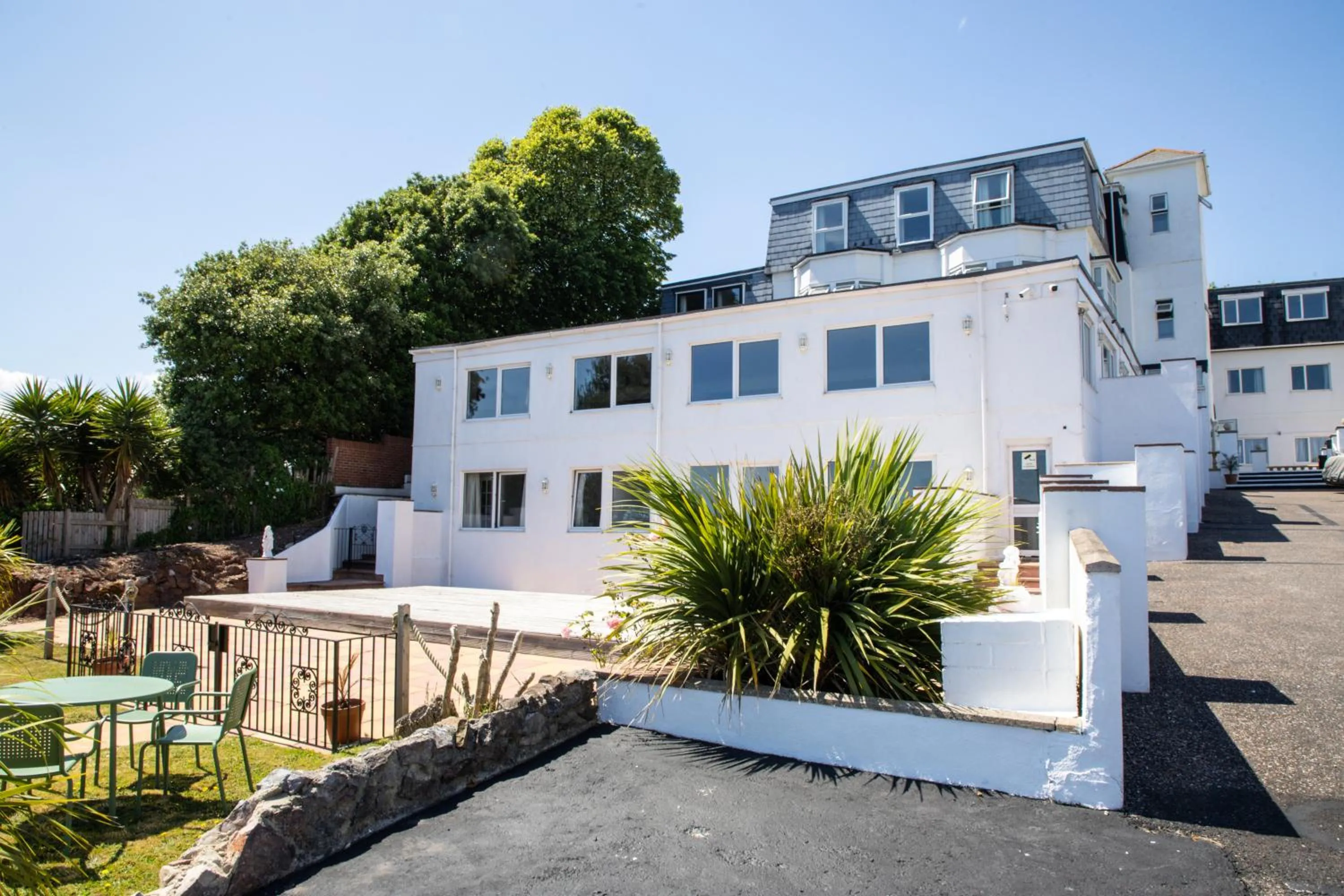 Property building in Waters Edge Hotel Torquay