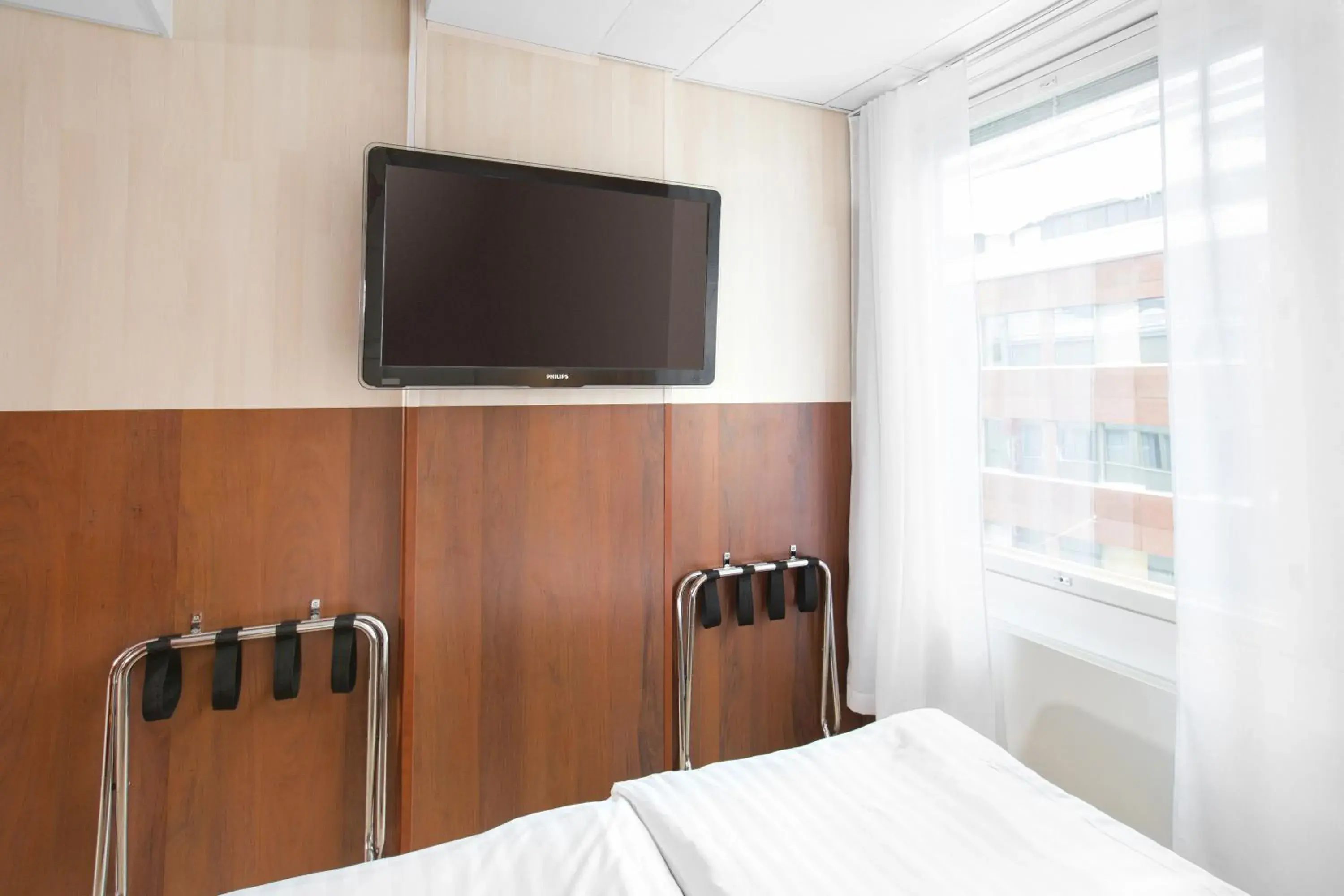 Bed in Omena Hotel Helsinki Lönnrotinkatu Bed in Omena Hotel Helsinki Lönnrotinkatu