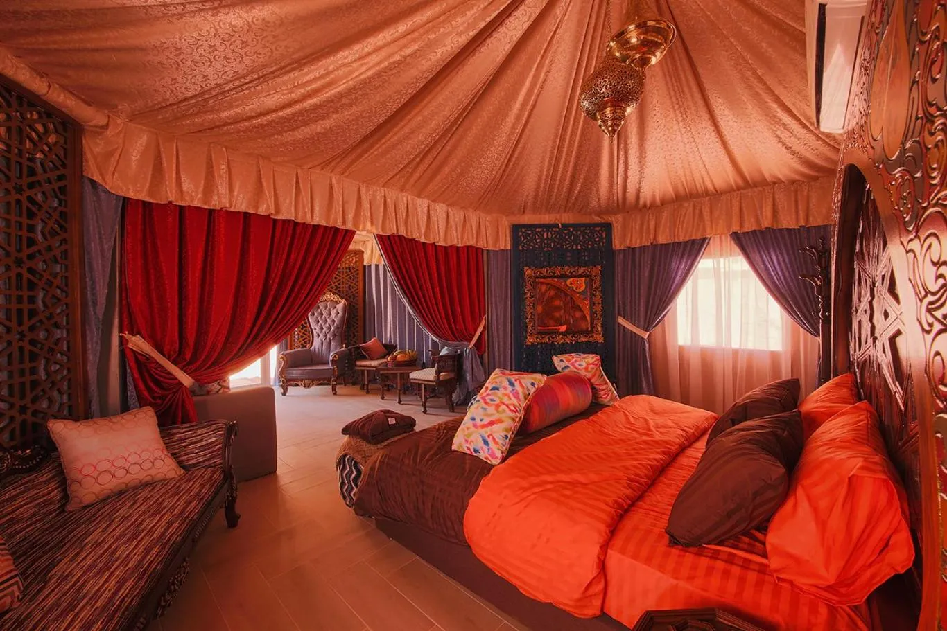Bed in Memories Aicha Luxury Camp