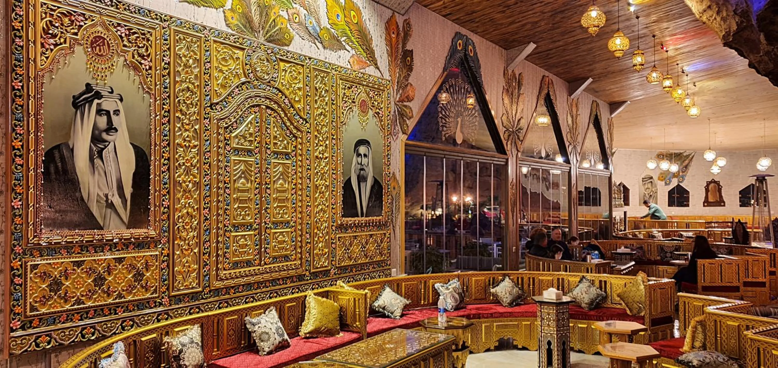 Nightclub / DJ in Memories Aicha Luxury Camp