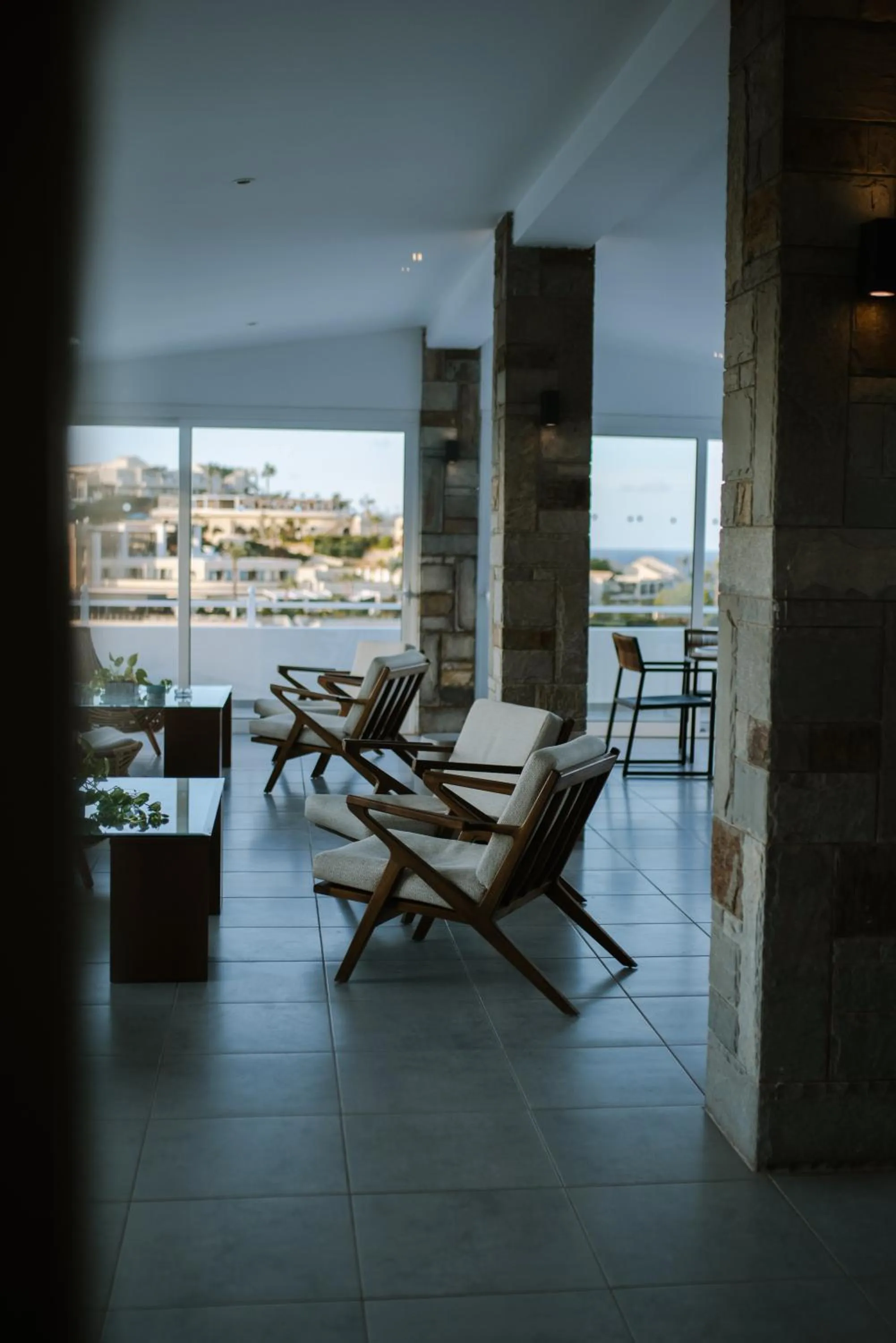 Lounge or bar in Peninsula Resort & Spa