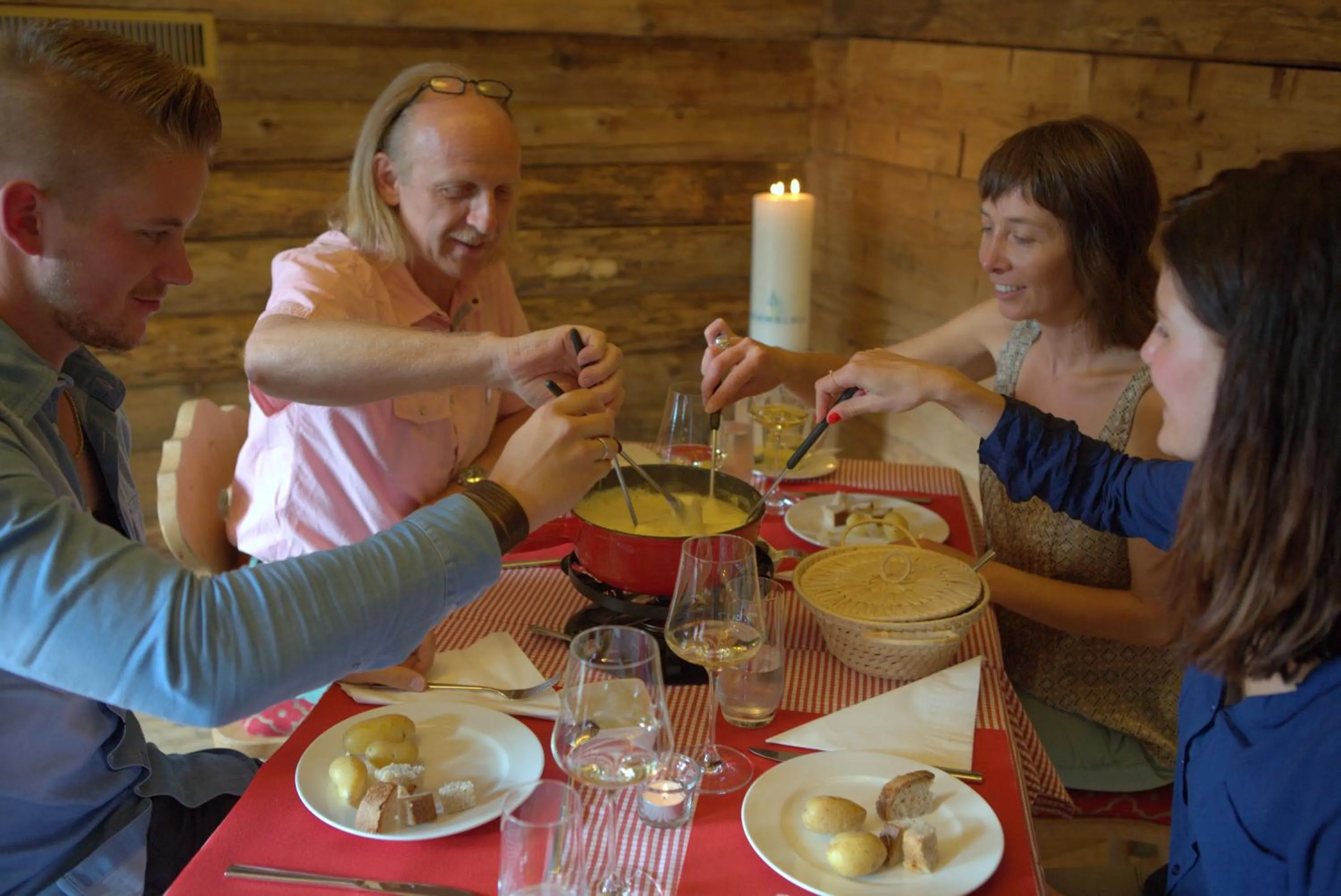 Restaurant/places to eat in Alpenresort Eienwäldli Engelberg