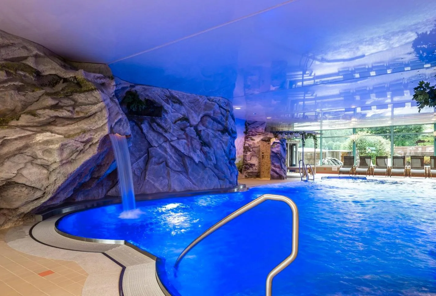 Swimming pool in Alpenresort Eienwäldli Engelberg