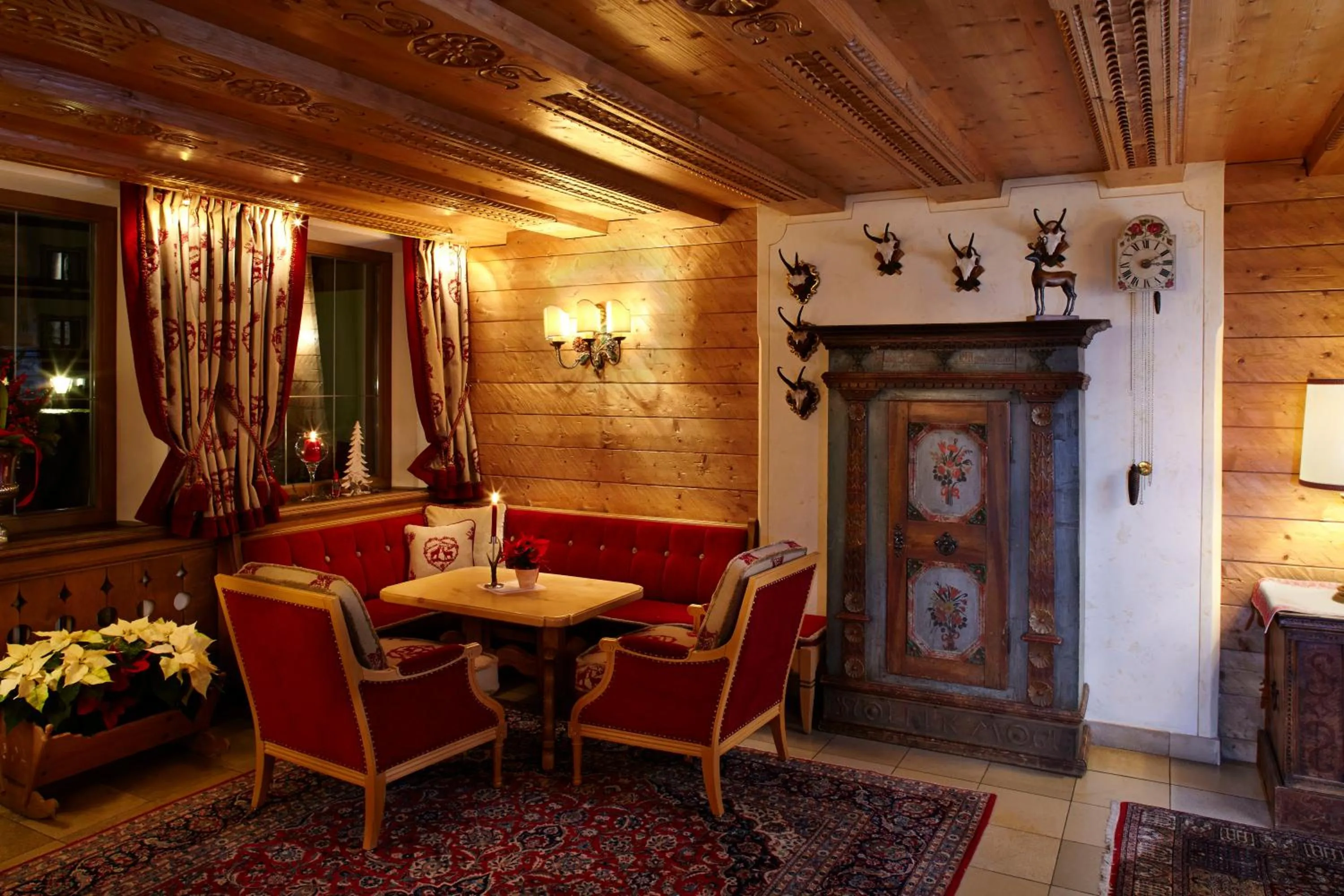 Lounge or bar in Sporthotel Lorünser