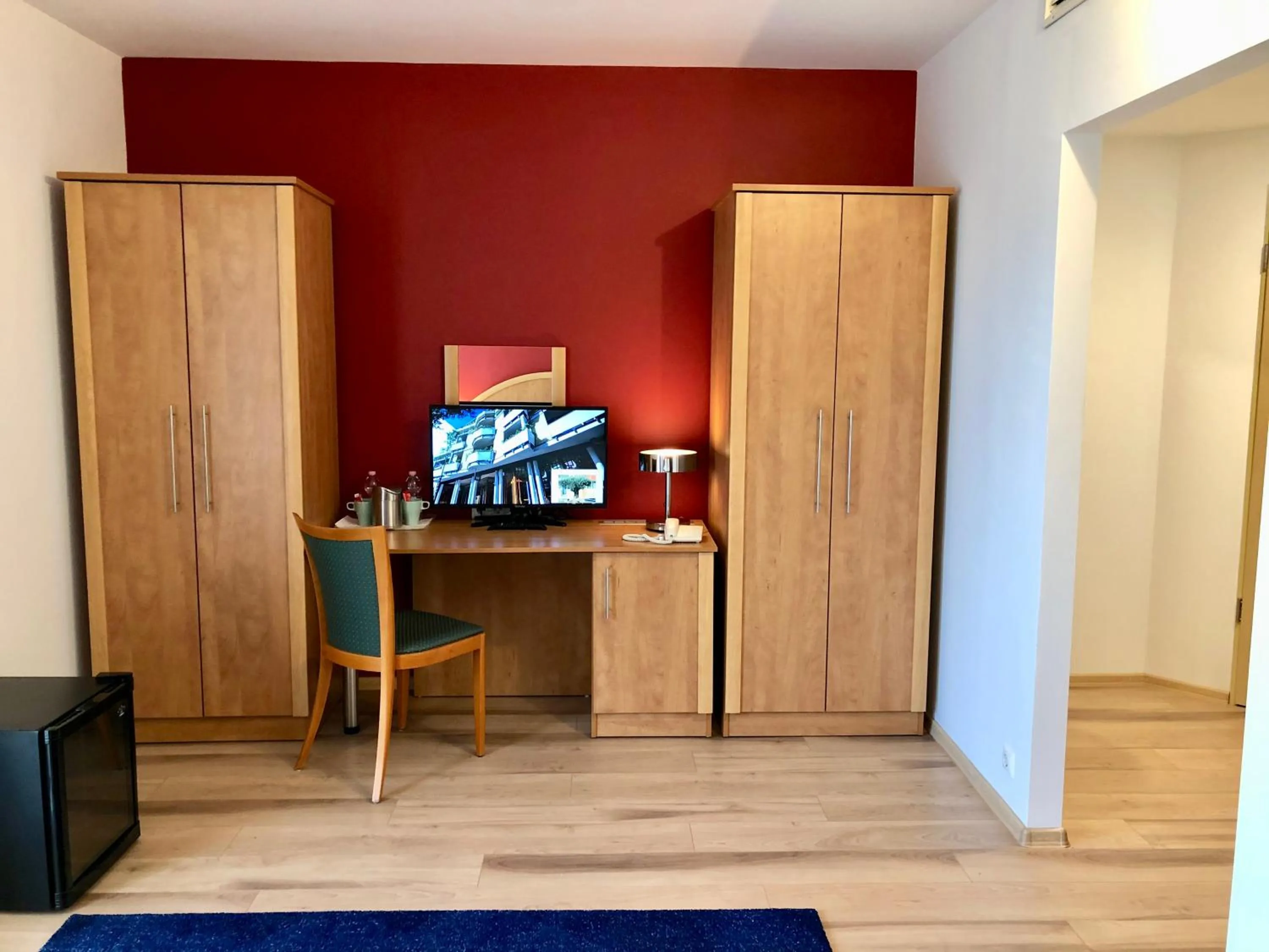 Semiramis Business Hotel