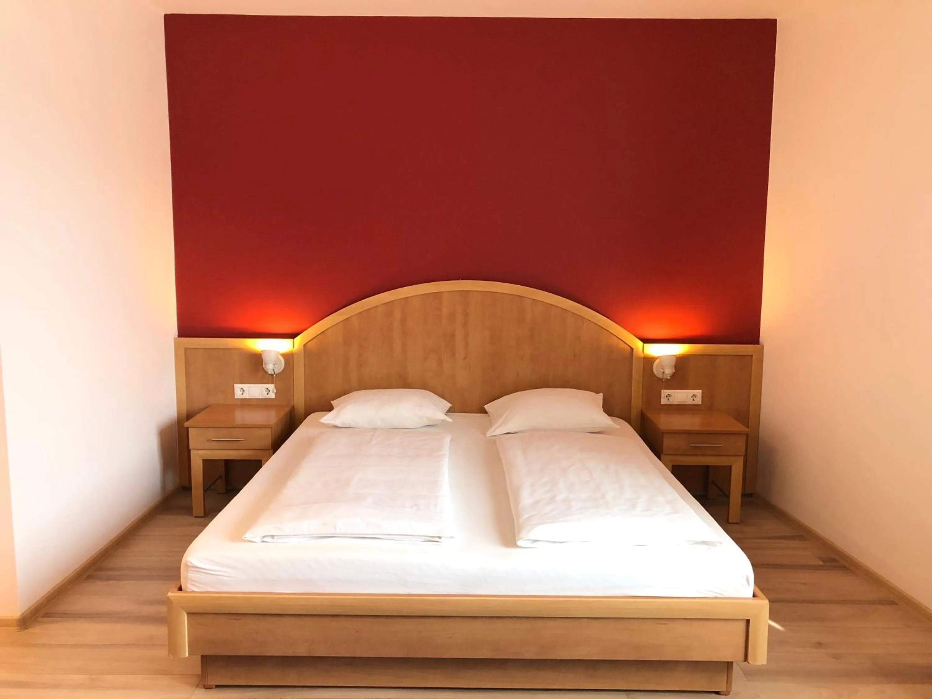 Semiramis Business Hotel