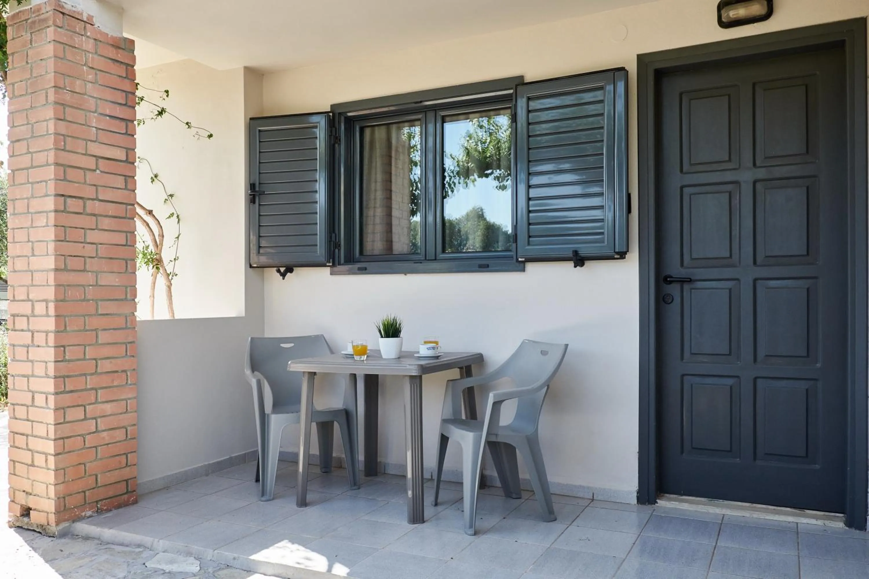 Garden in Nancy - Chara Apartments