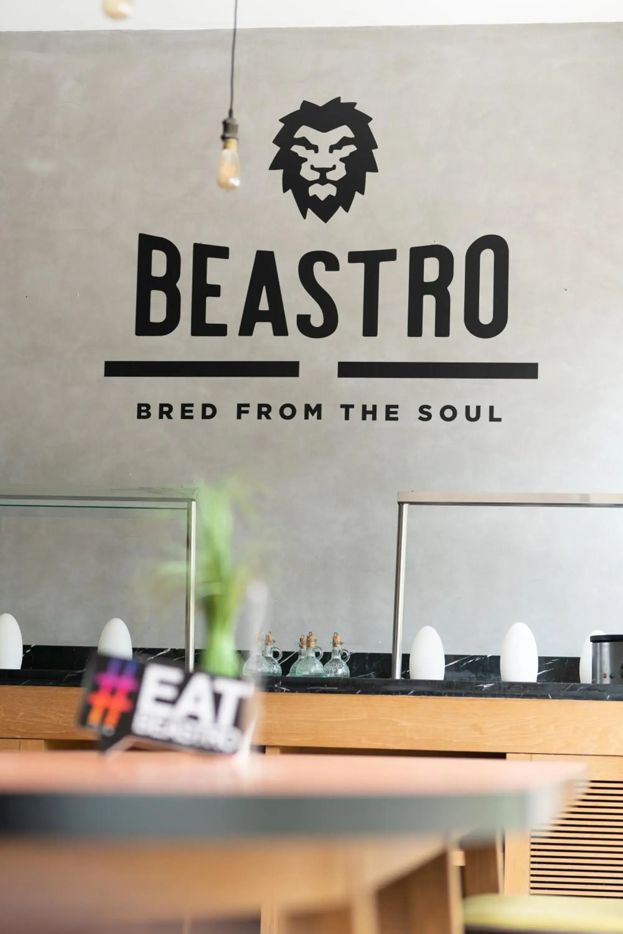 Restaurant/places to eat in First Central Hotel Suites Restaurant/places to eat in First Central Hotel Suites