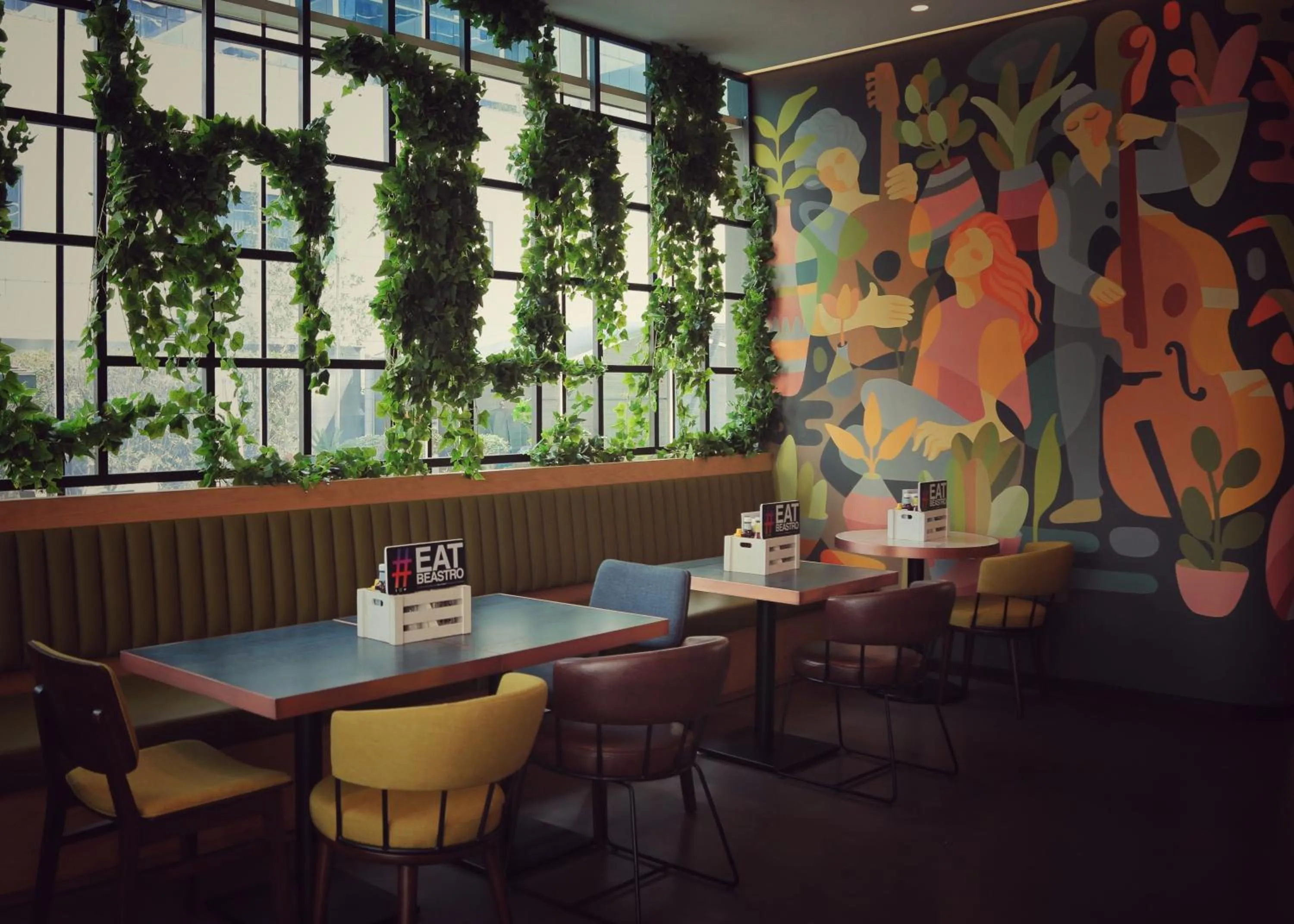 Restaurant/places to eat in First Central Hotel Suites