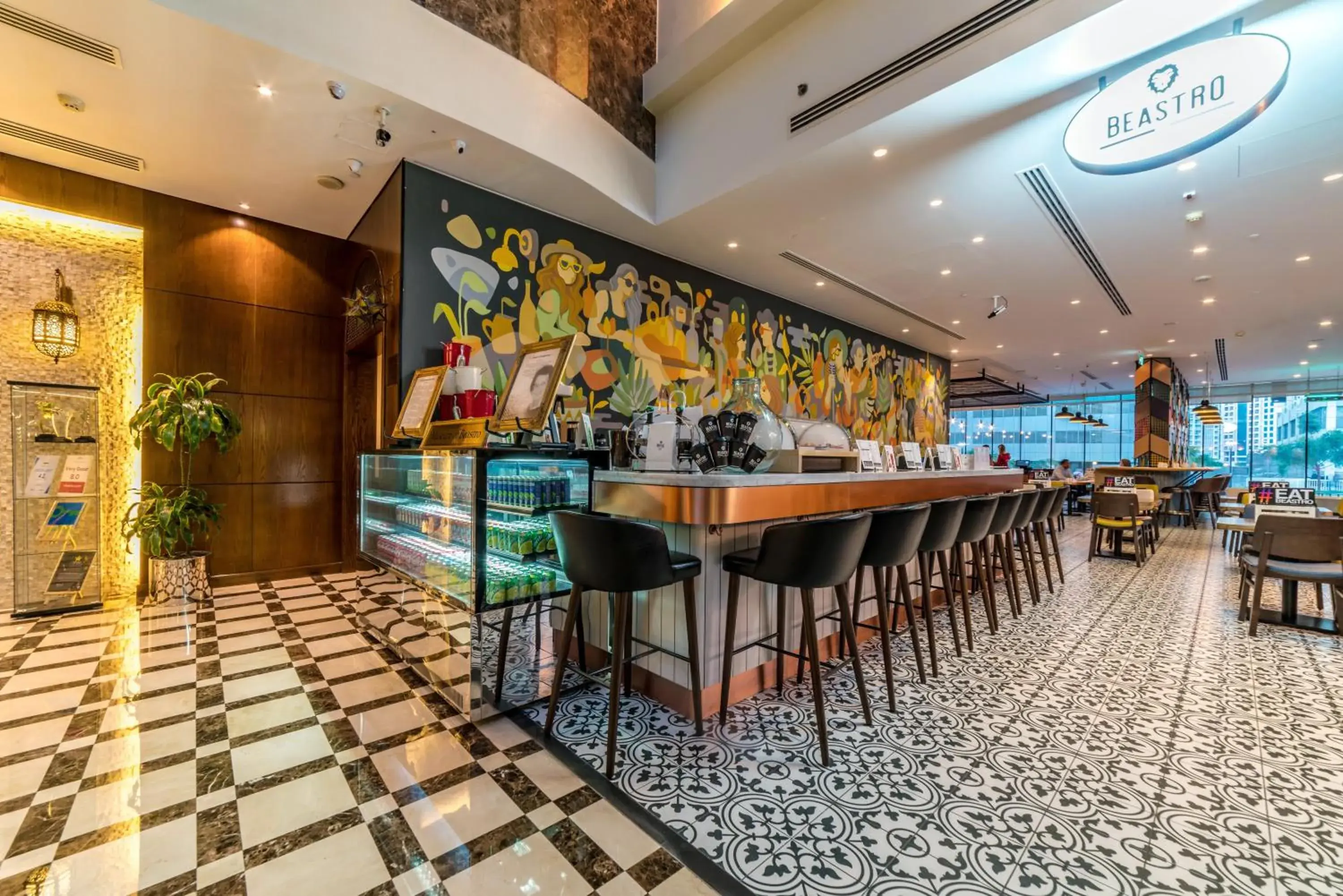 Restaurant/places to eat in First Central Hotel Suites Restaurant/places to eat in First Central Hotel Suites