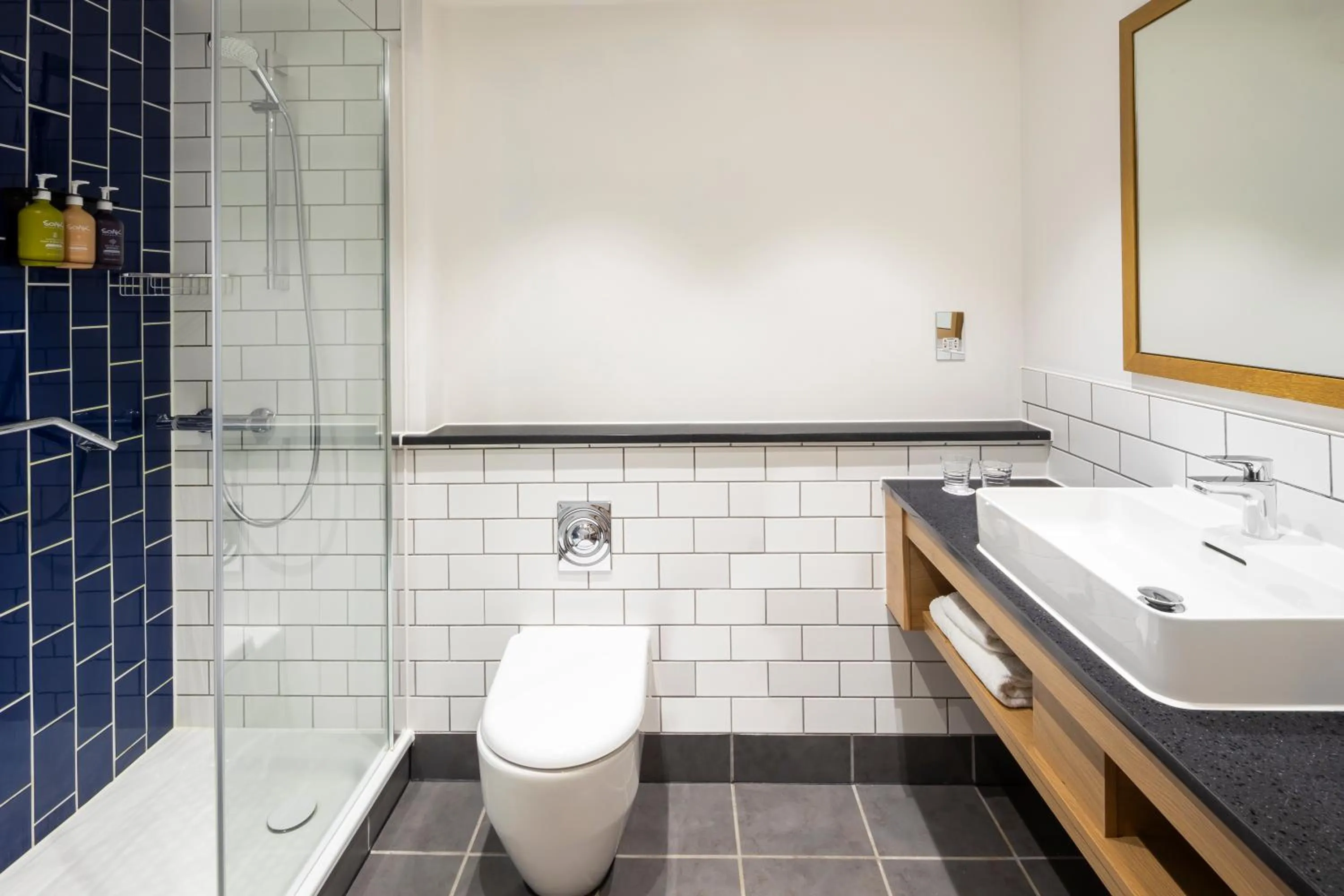 Toilet in Holiday Inn Reading South M4 Jct 11 by IHG