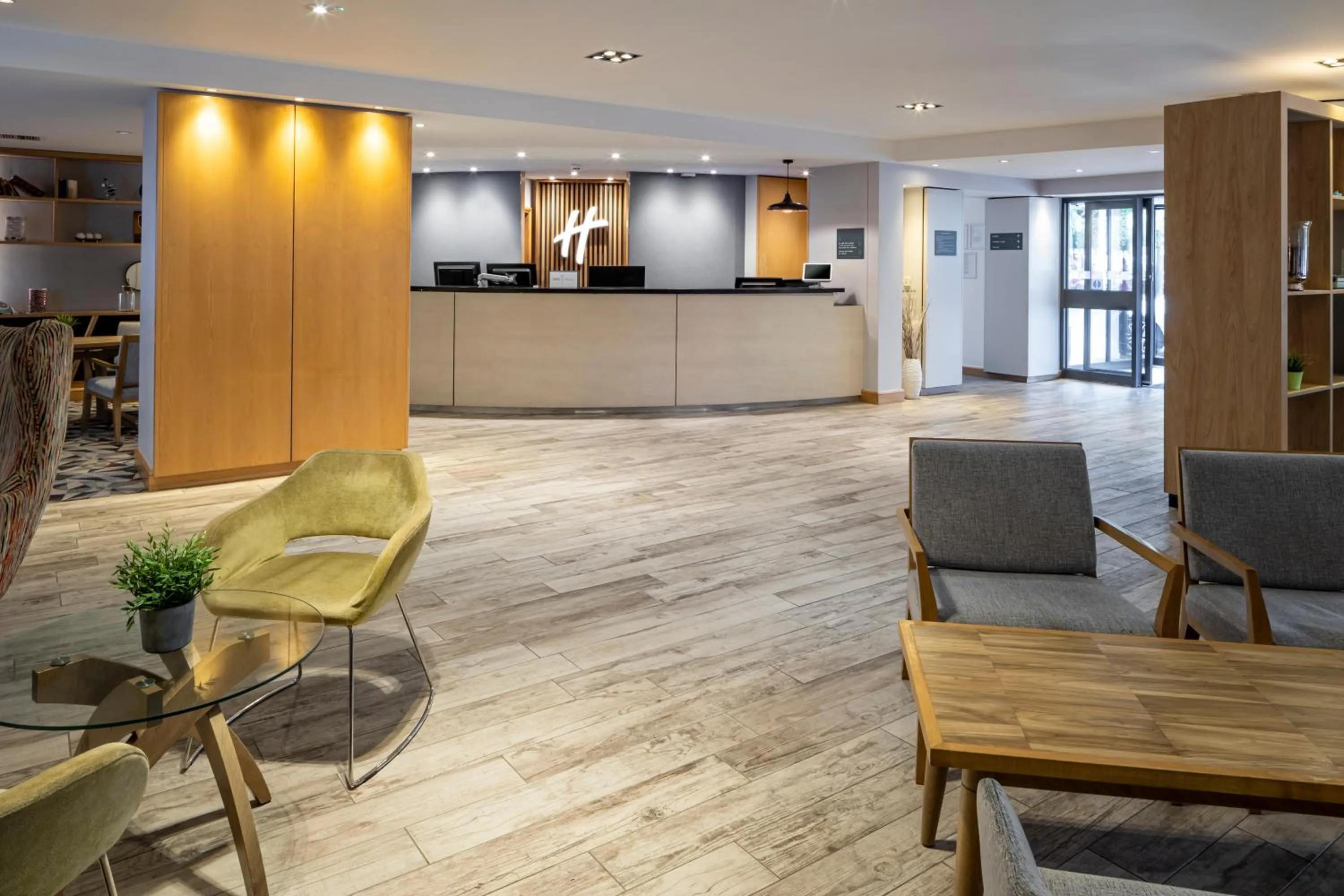 Seating area in Holiday Inn Reading South M4 Jct 11 by IHG