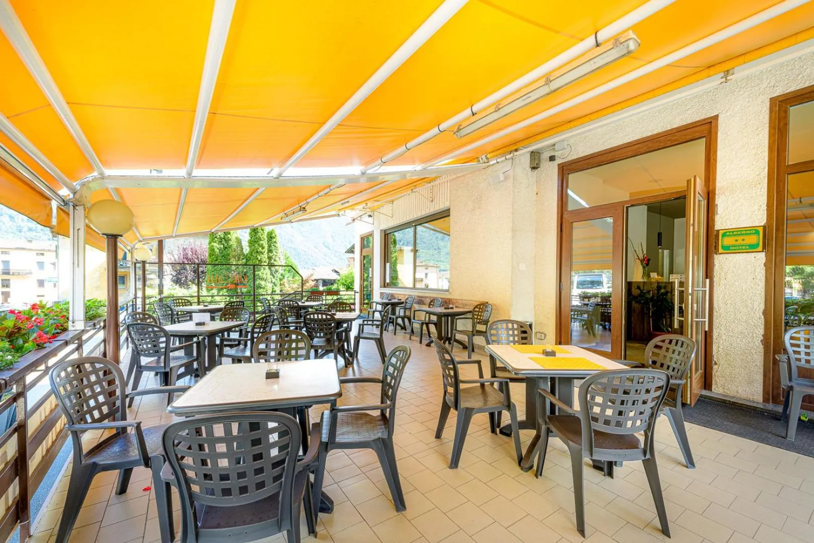 Restaurant/places to eat in Hotel La Rotonda