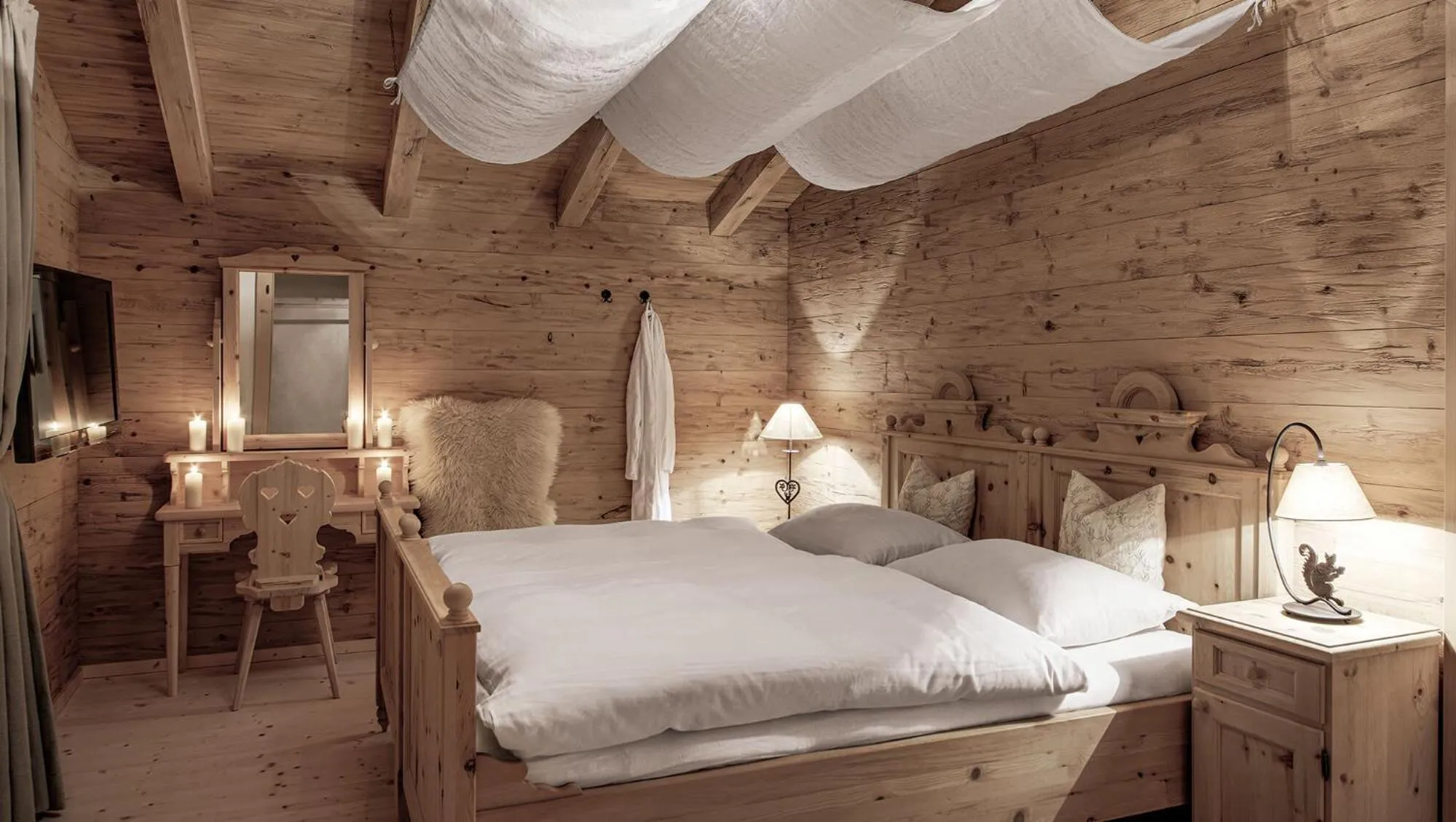 Bed in INNs HOLZ