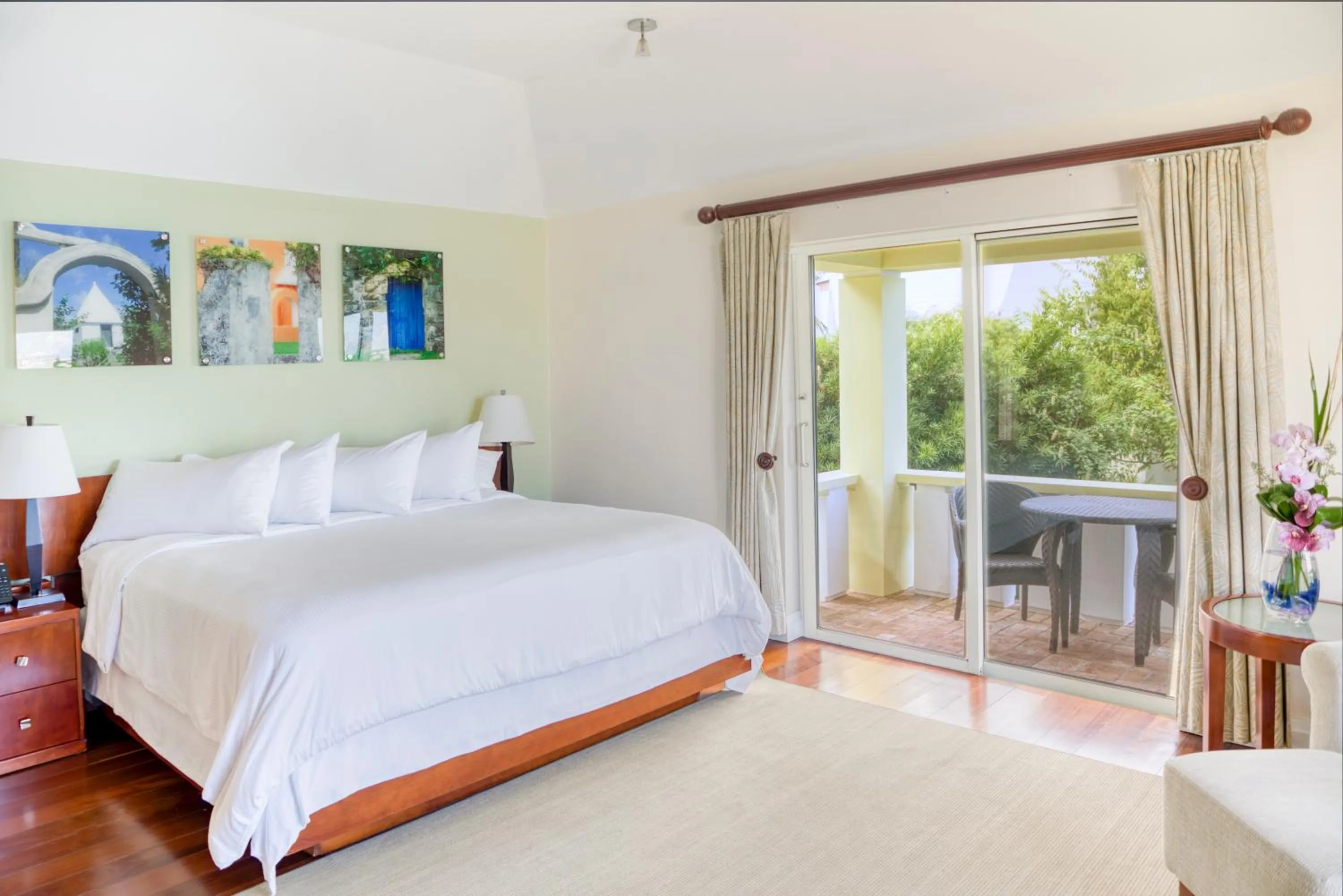 Bed in Newstead Belmont Hills Golf Resort & Spa