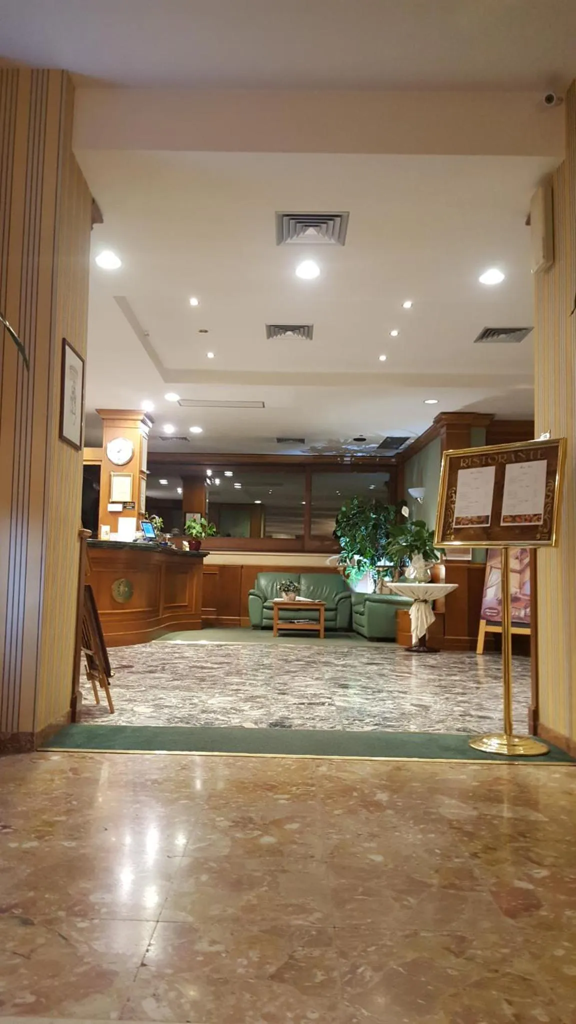 Lobby or reception in Nuovo Albergo