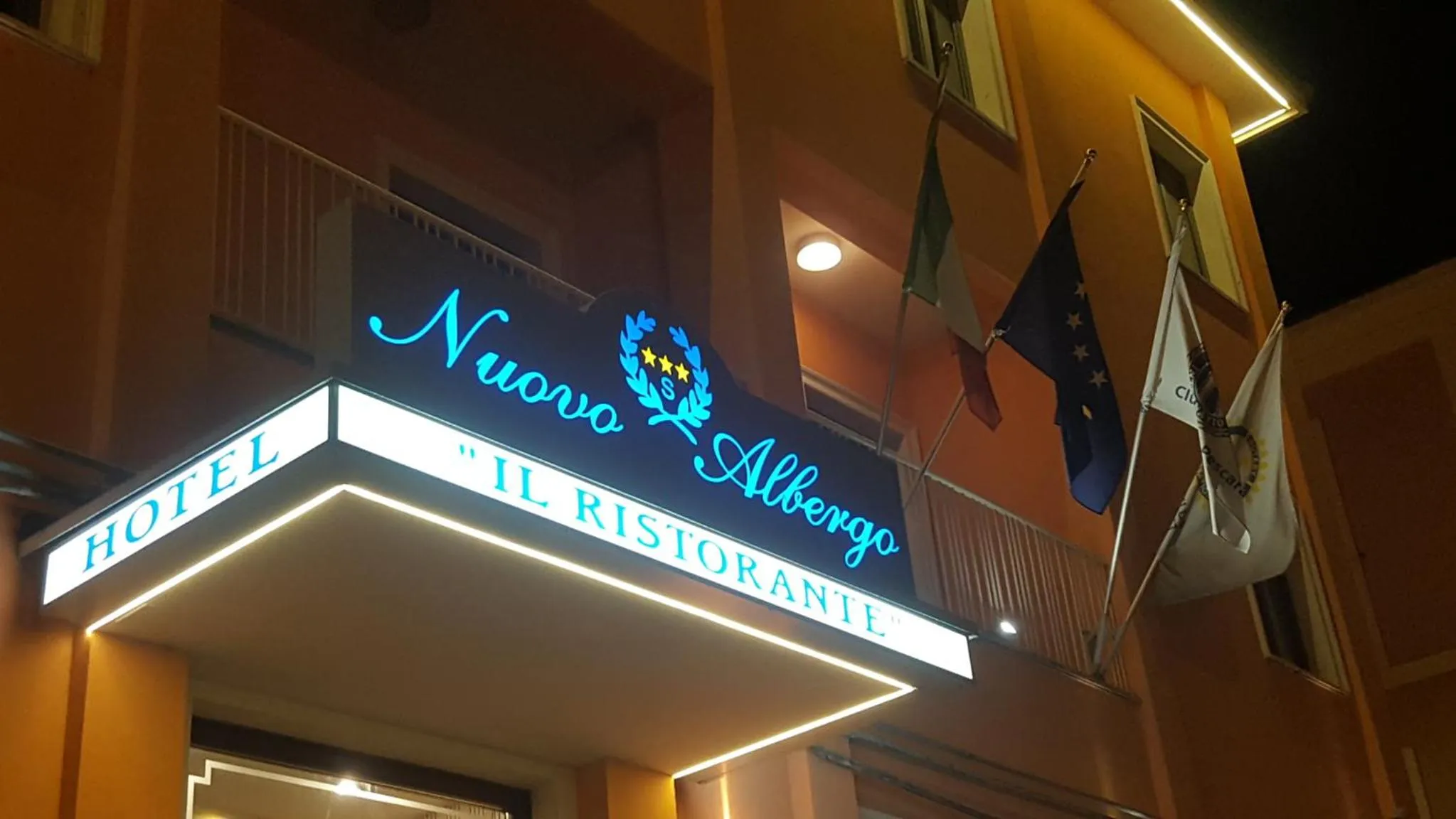 Property building in Nuovo Albergo