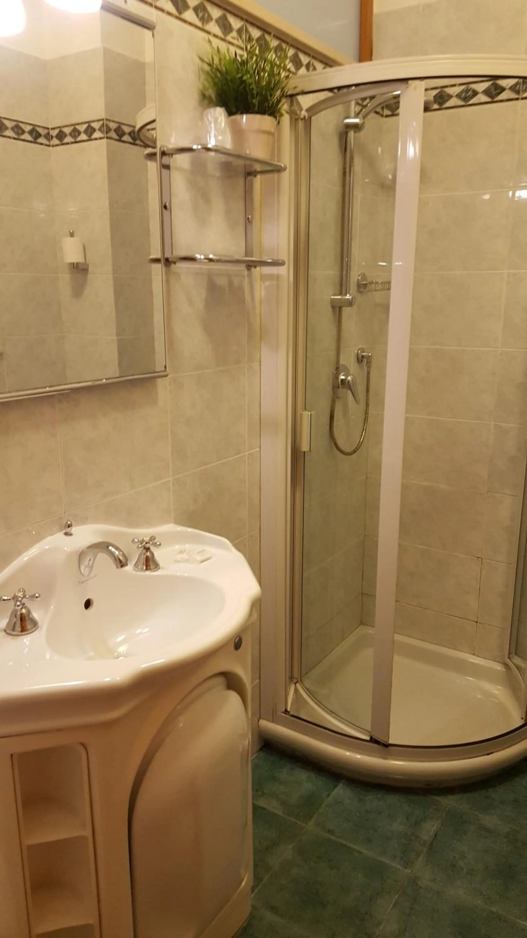 Bathroom in Nuovo Albergo