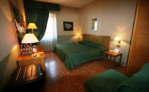 Photo of the whole room, Bed in Nuovo Albergo