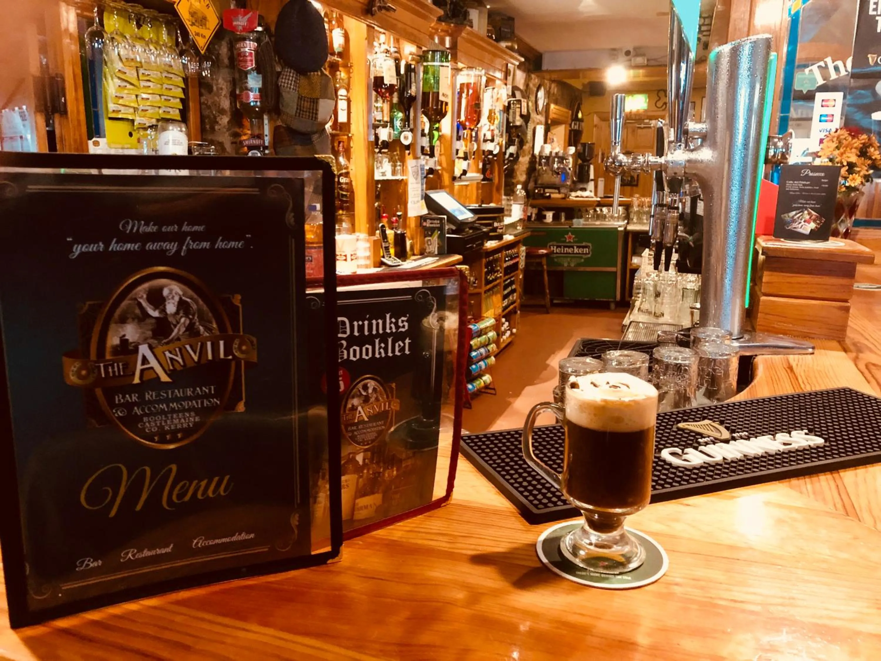Coffee/tea facilities in The Anvil Bar B&B