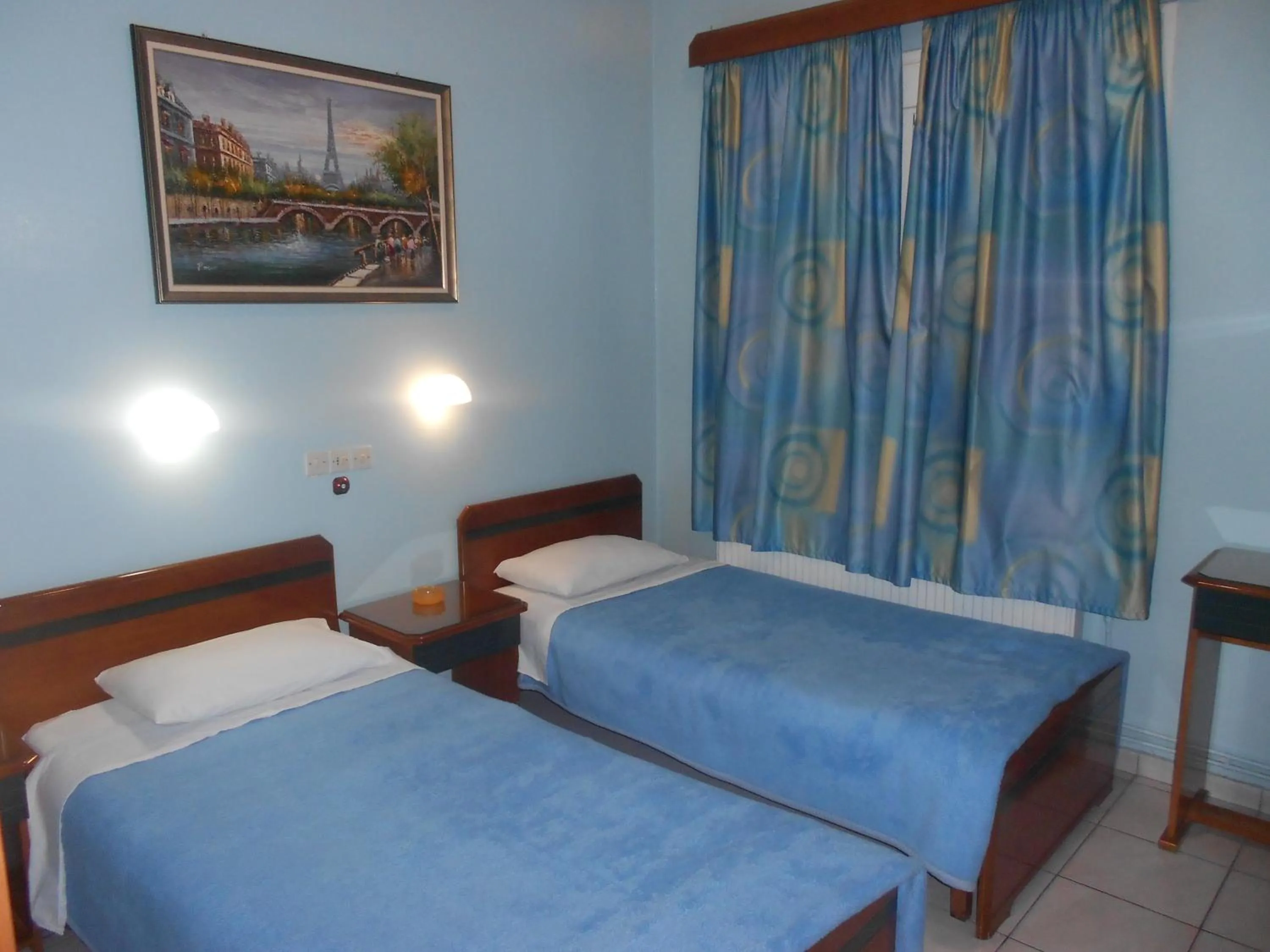 Bed in Hotel Admitos