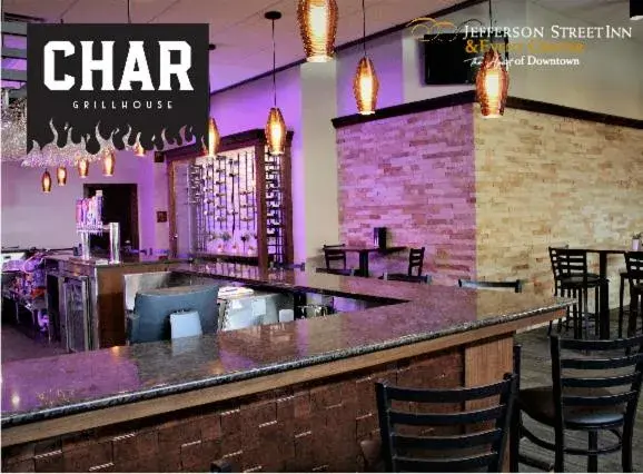 Lounge or bar in Jefferson Street Inn Lounge or bar in Jefferson Street Inn