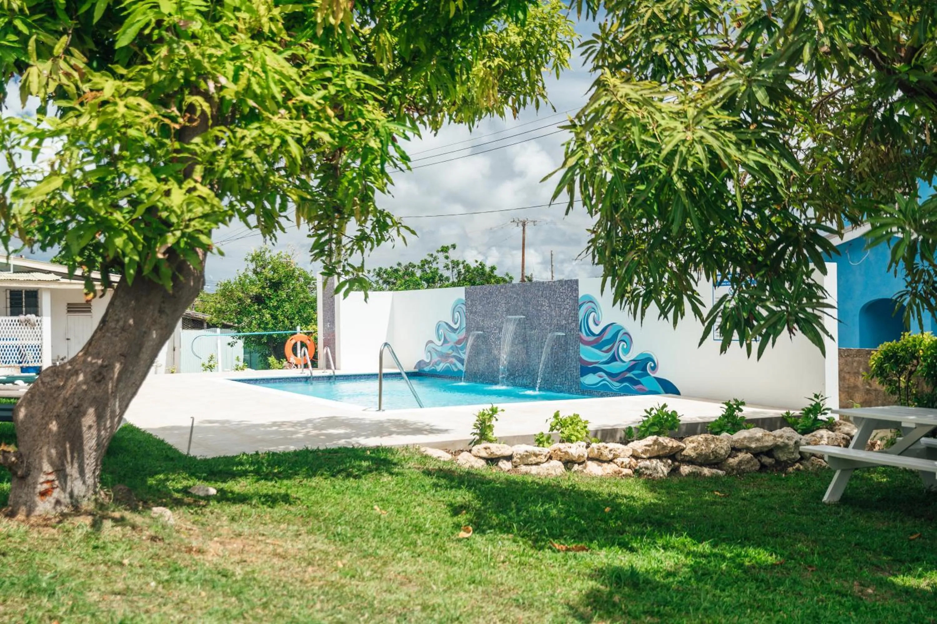 Swimming pool in Adulo Apartments
