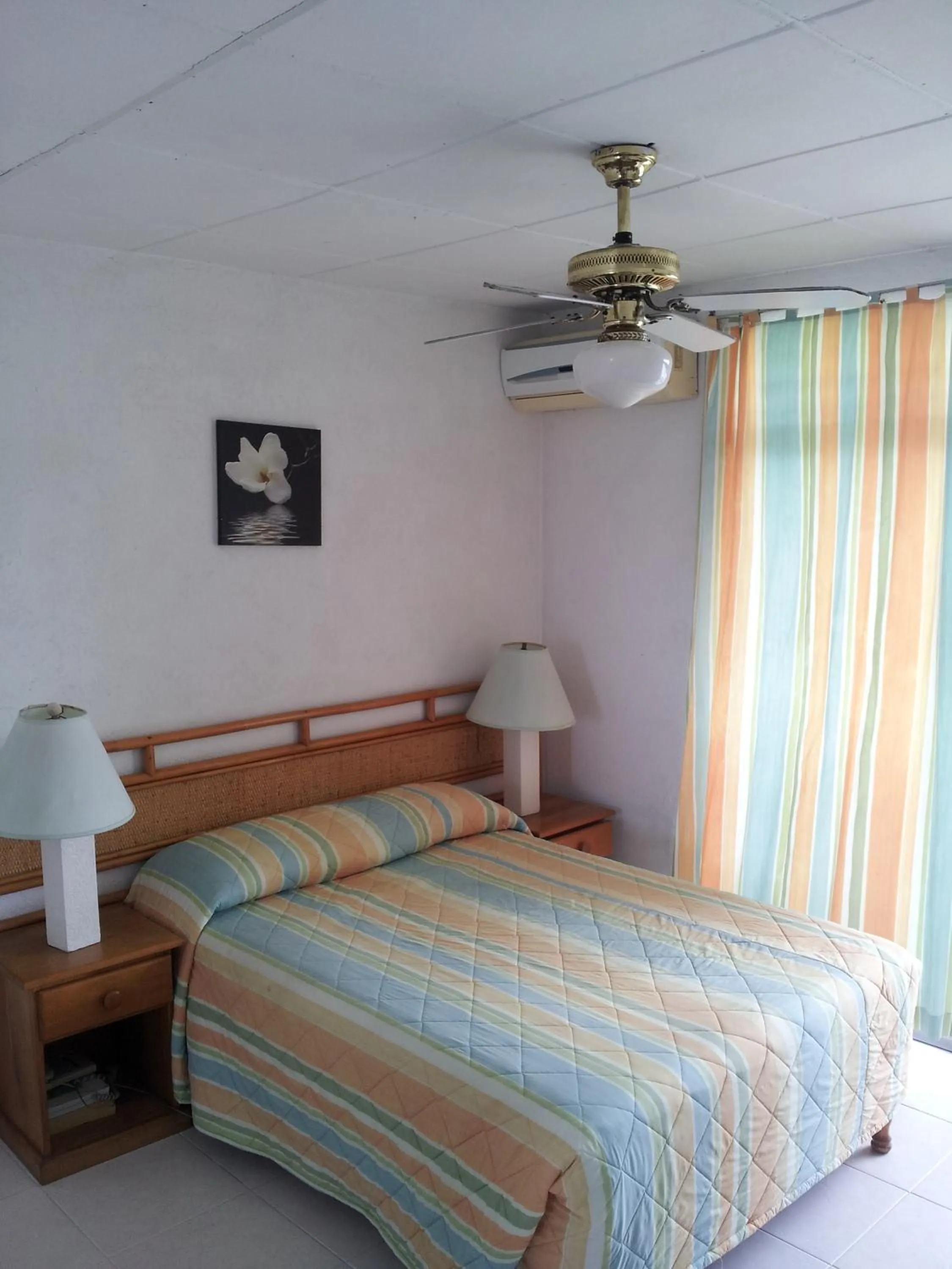 Bed in Adulo Apartments