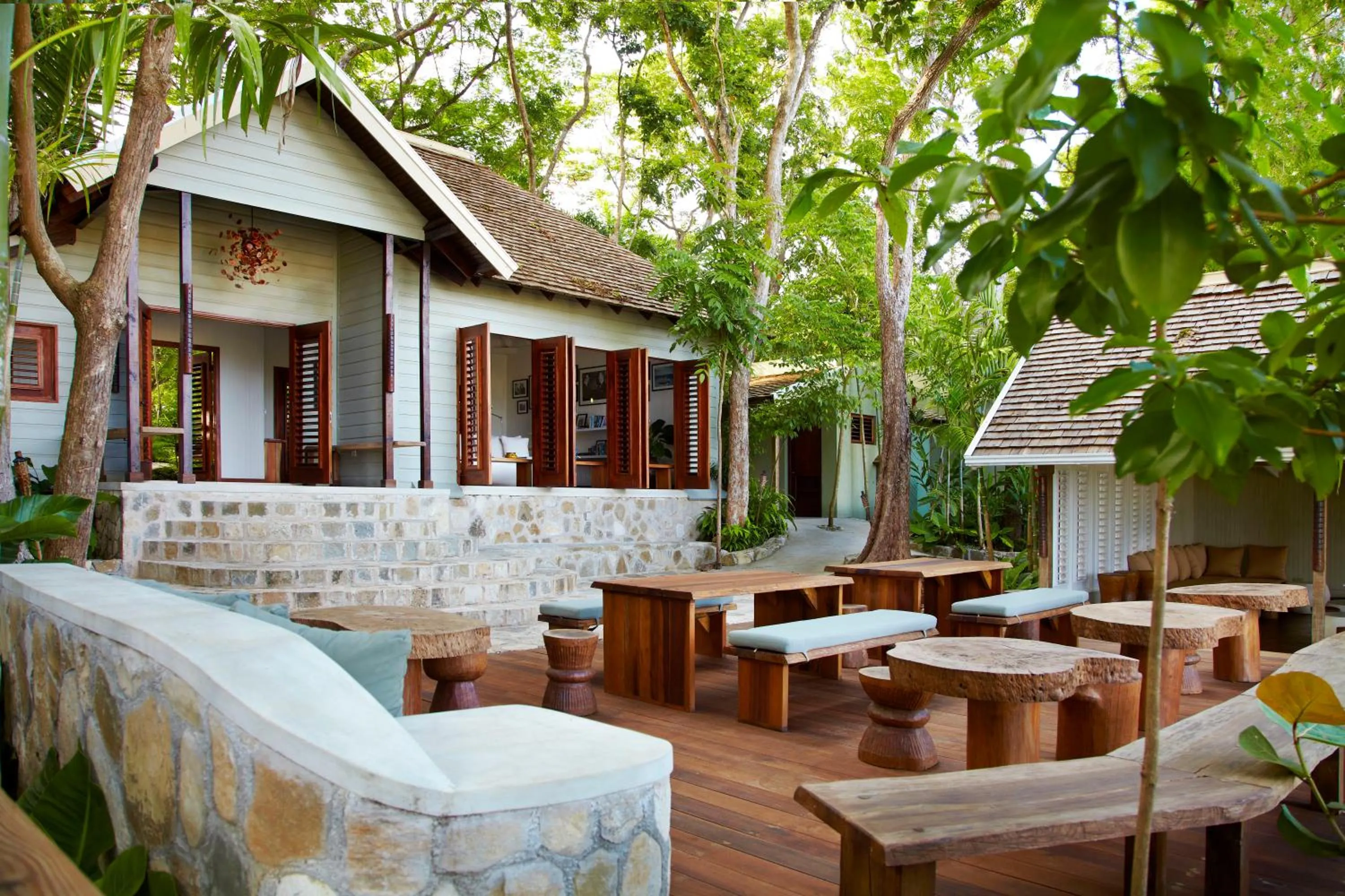 Balcony/Terrace in GoldenEye