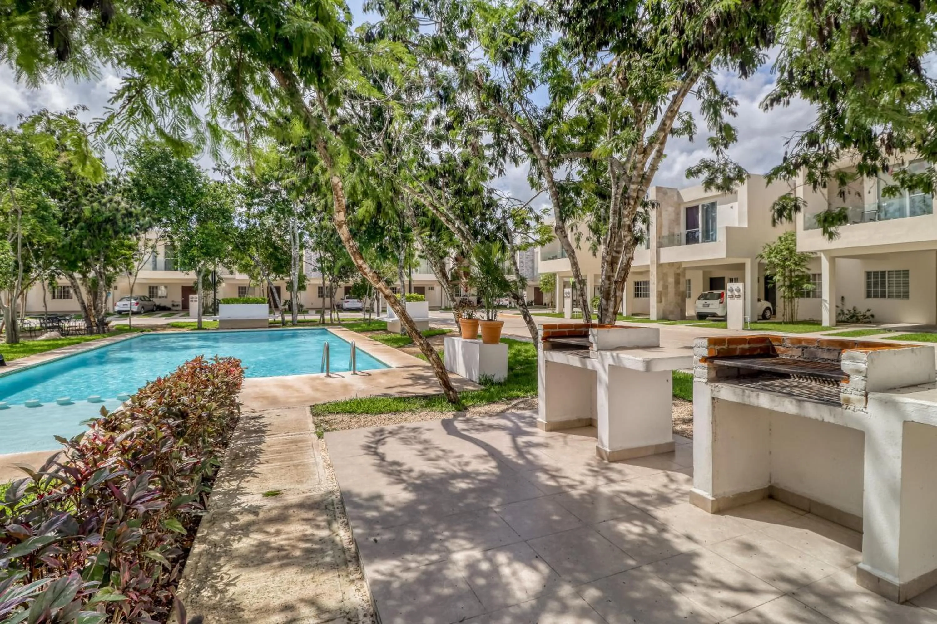 Selvanova Coto 4B, Villa Flamingos 437F