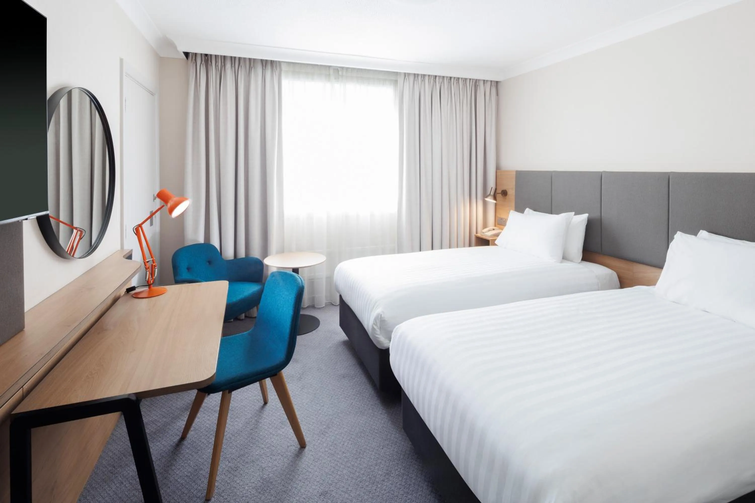 Bedroom, Bed in Holiday Inn High Wycombe M40, Jct.4 by IHG