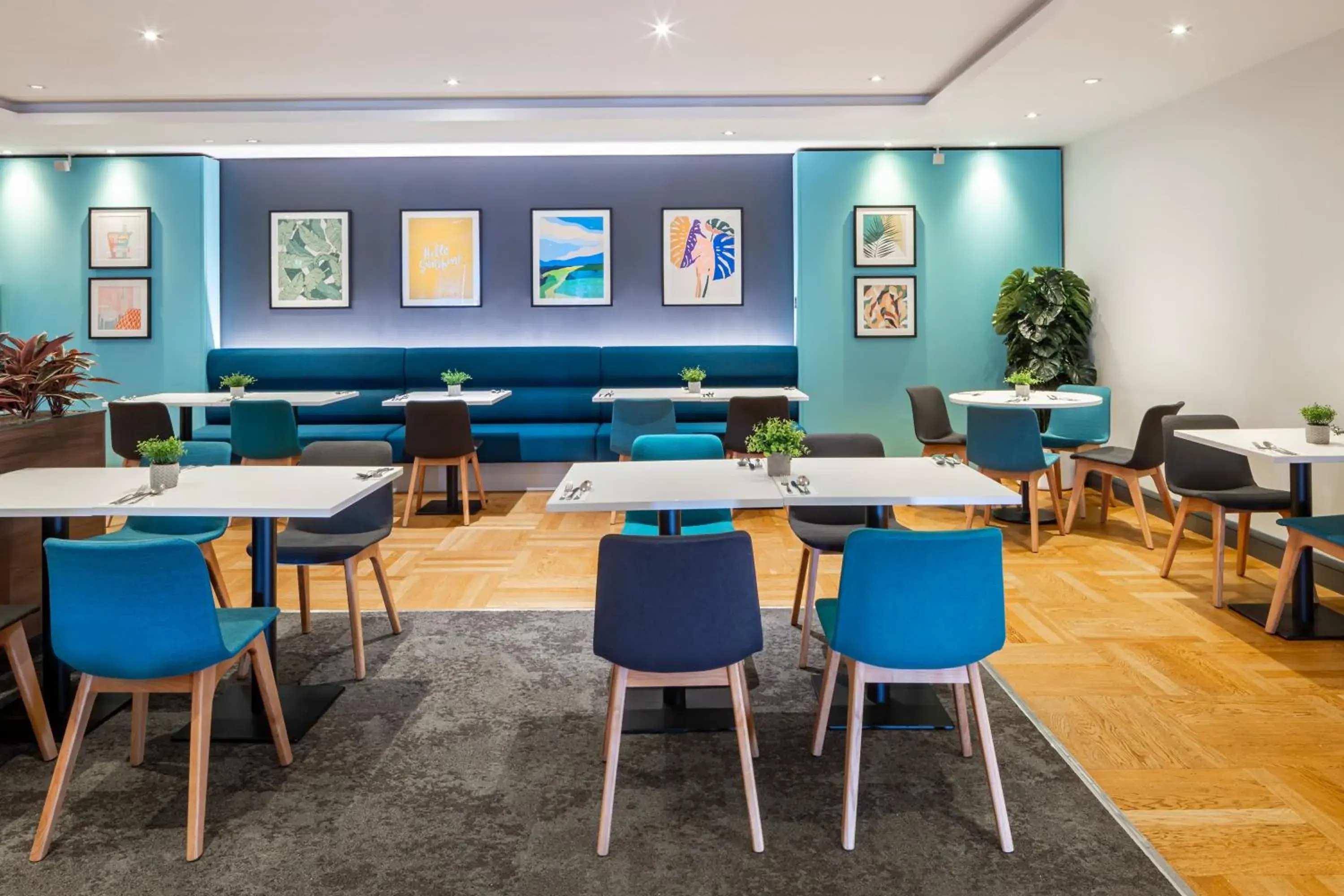 Restaurant/places to eat in Holiday Inn High Wycombe M40, Jct.4 by IHG Restaurant/places to eat in Holiday Inn High Wycombe M40, Jct.4 by IHG