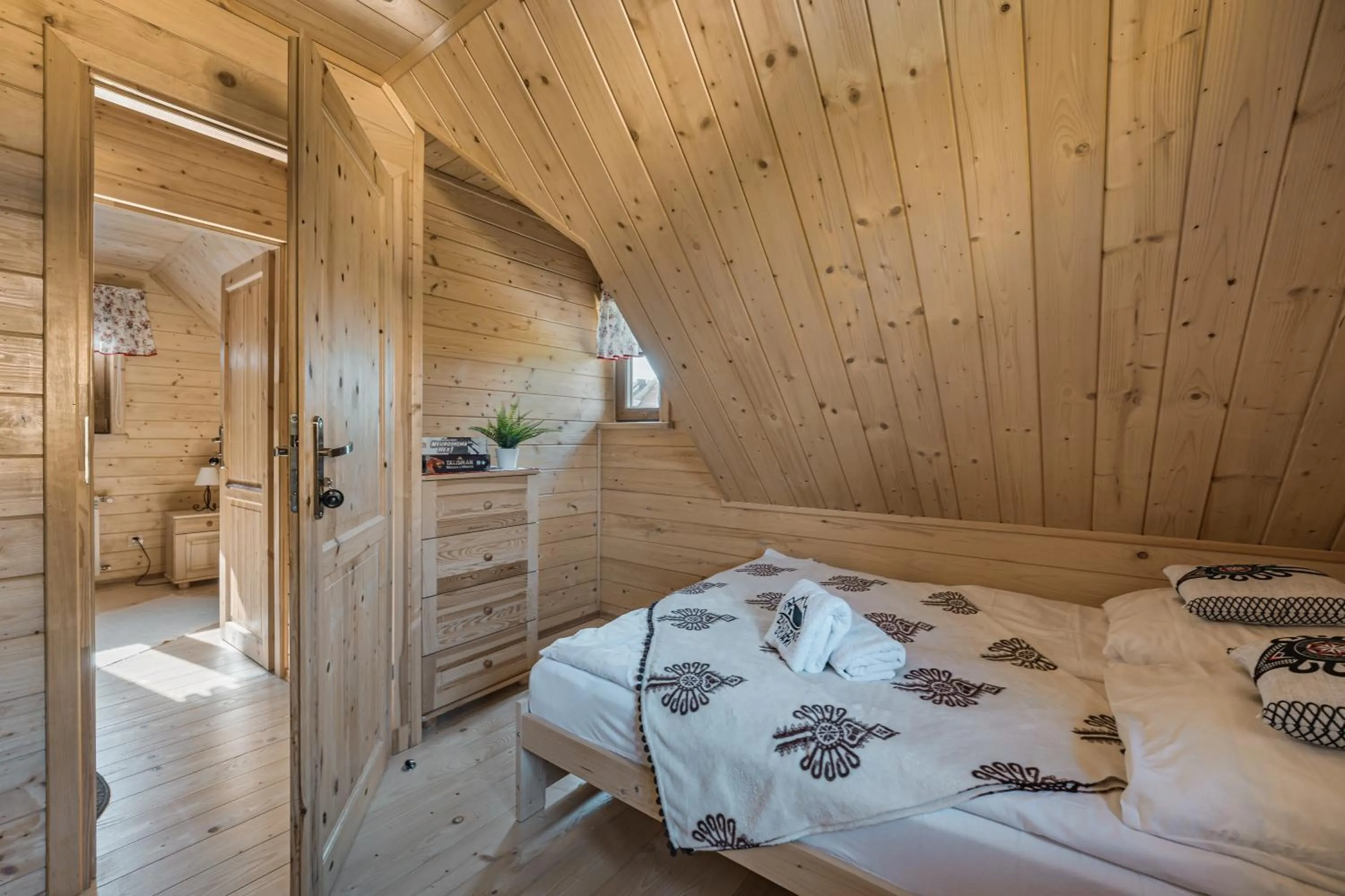 Bed in Zaciszne Domki w Kluszkowcach z Sauną i Balią