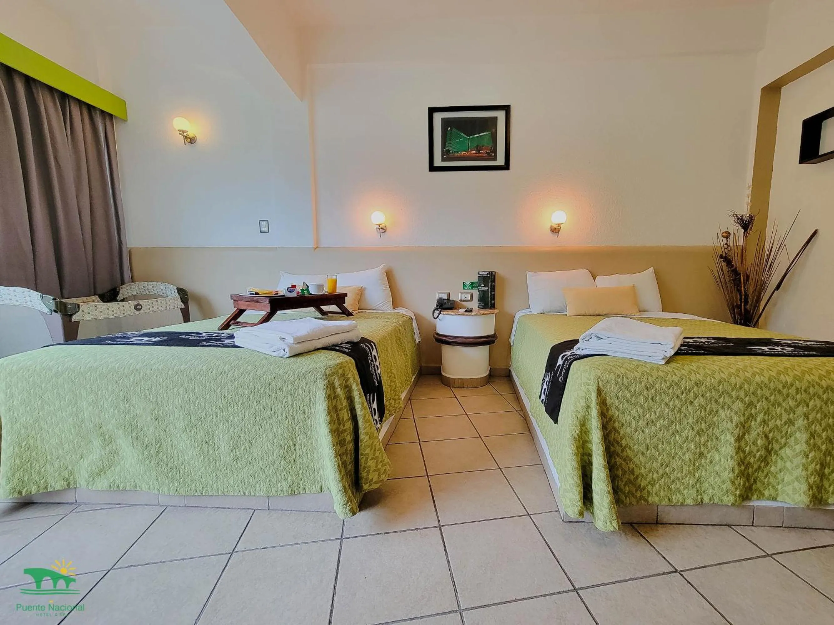 Bed in Hotel Puente Nacional & Spa