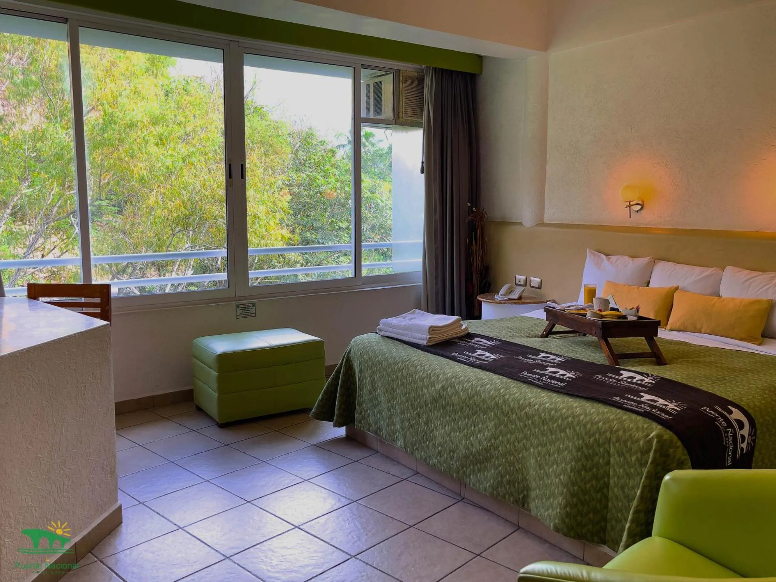 Deluxe Queen Room - single occupancy in Hotel Puente Nacional & Spa