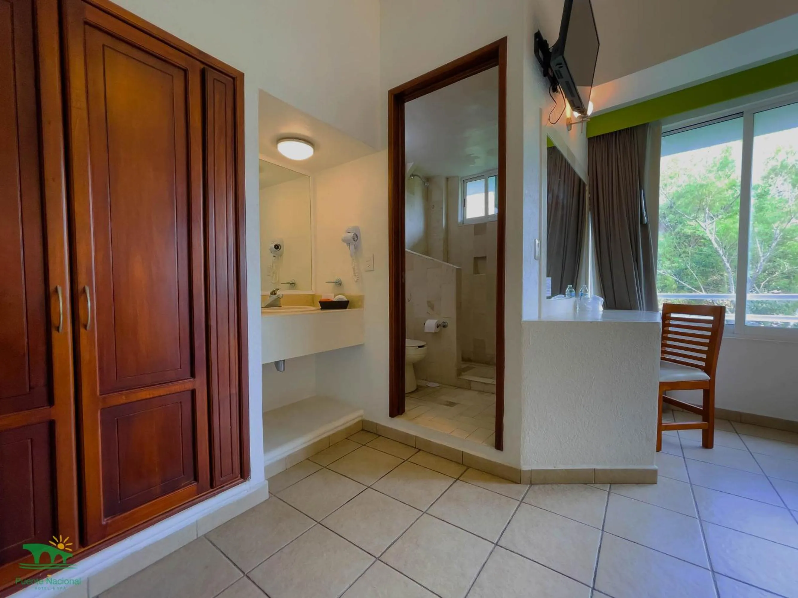 Bathroom in Hotel Puente Nacional & Spa