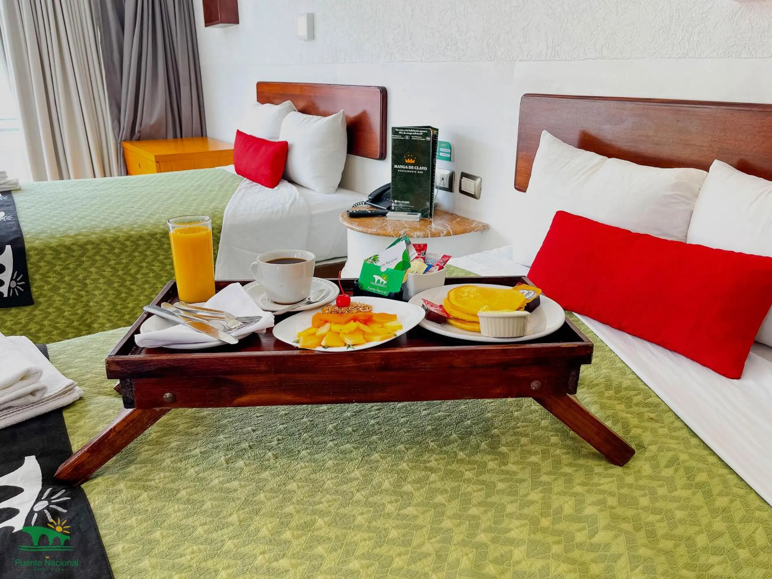 Bed in Hotel Puente Nacional & Spa