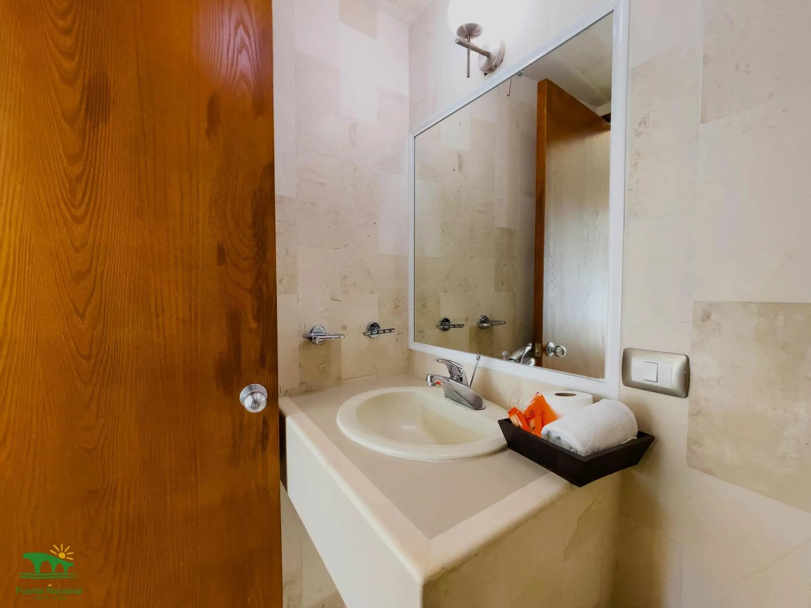 Bathroom in Hotel Puente Nacional & Spa