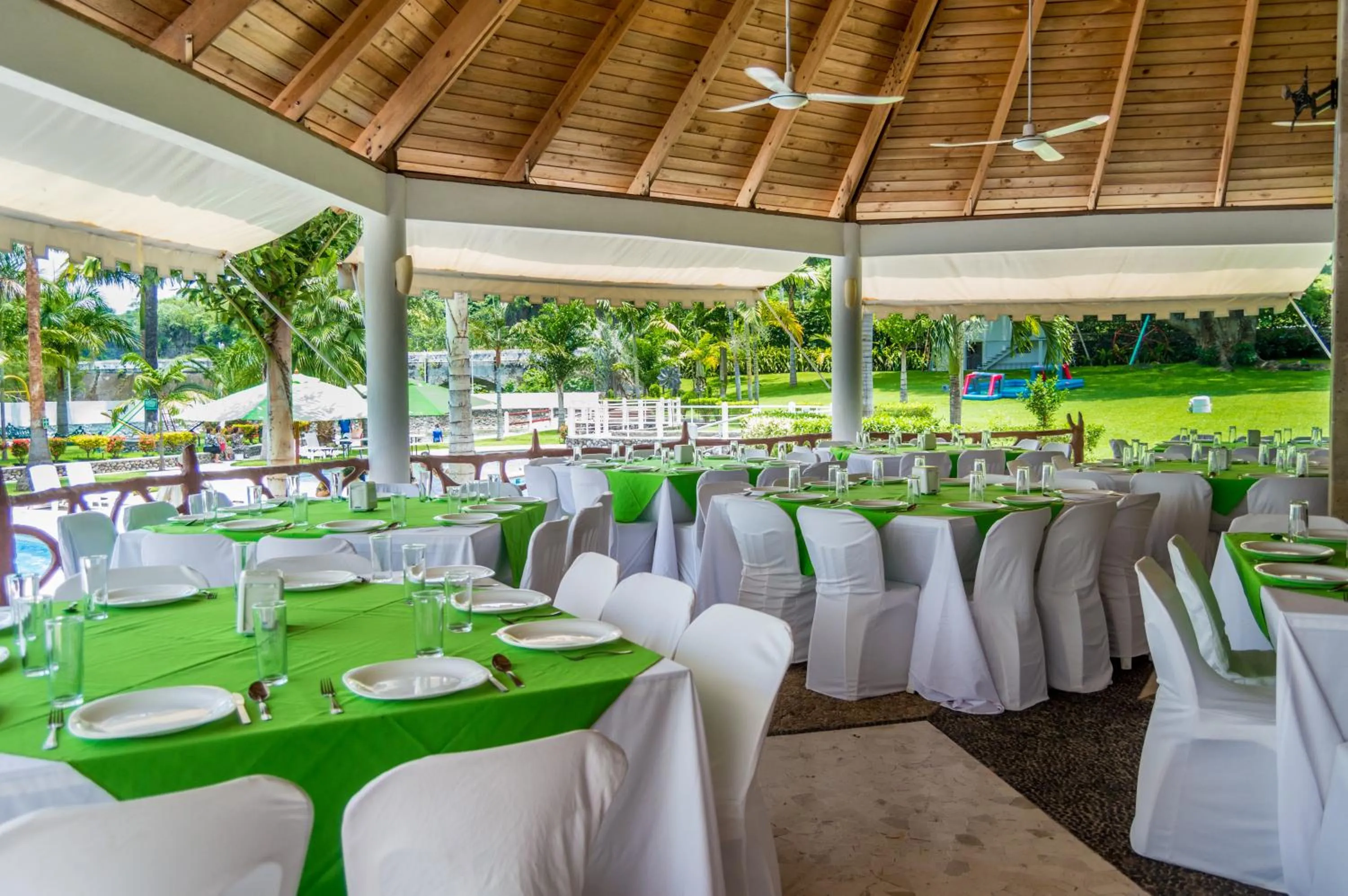 Banquet/Function facilities in Hotel Puente Nacional & Spa