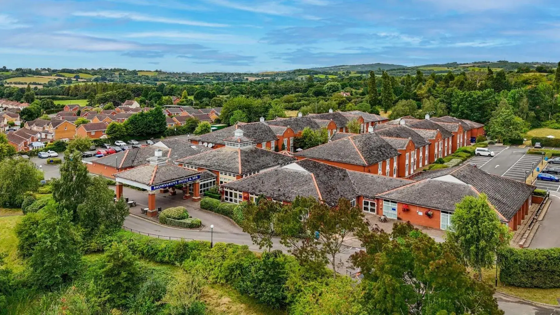 Property building in Bromsgrove Hotel and Spa Property building in Bromsgrove Hotel and Spa