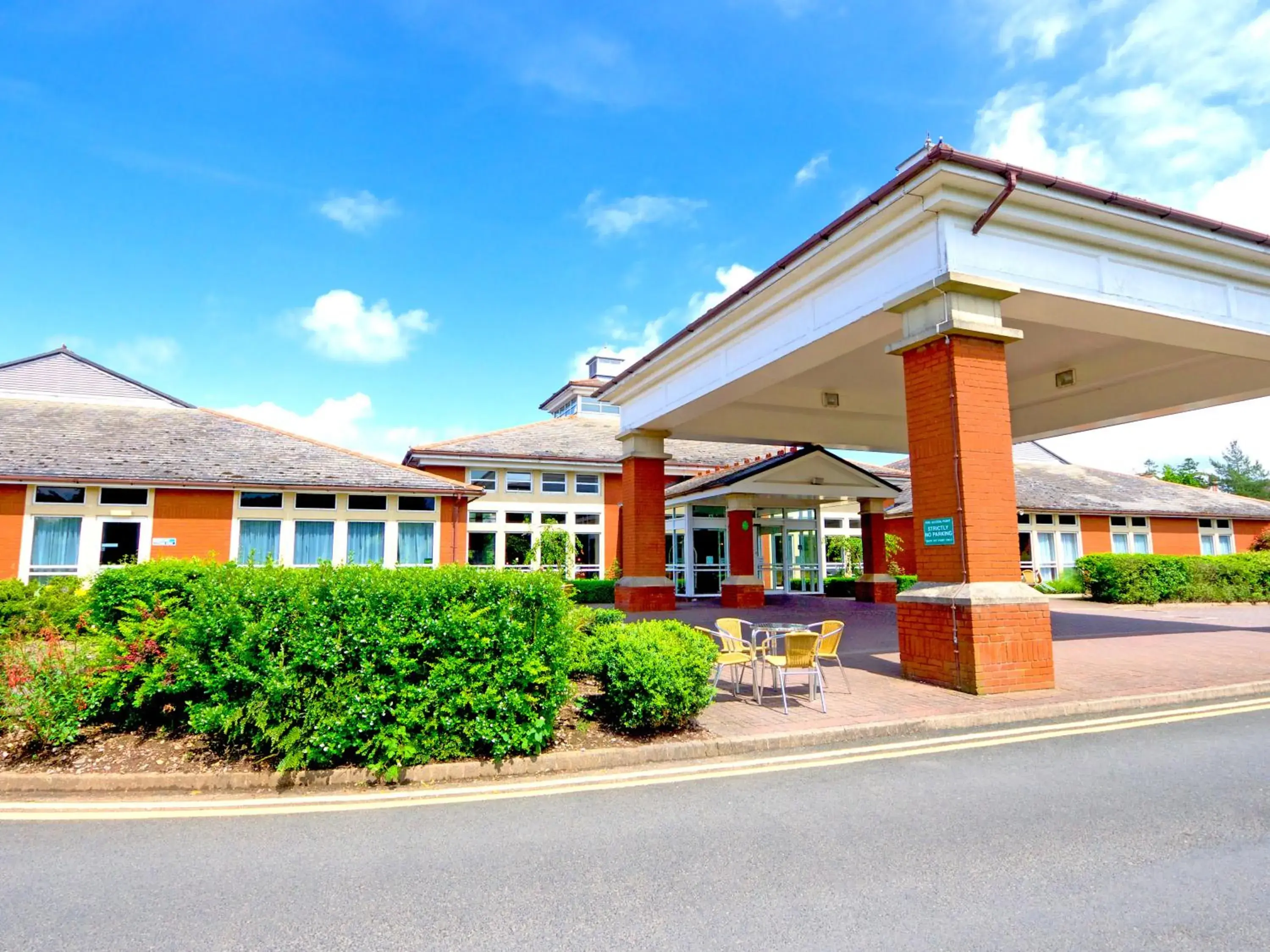 Facade/entrance in Bromsgrove Hotel and Spa Facade/entrance in Bromsgrove Hotel and Spa