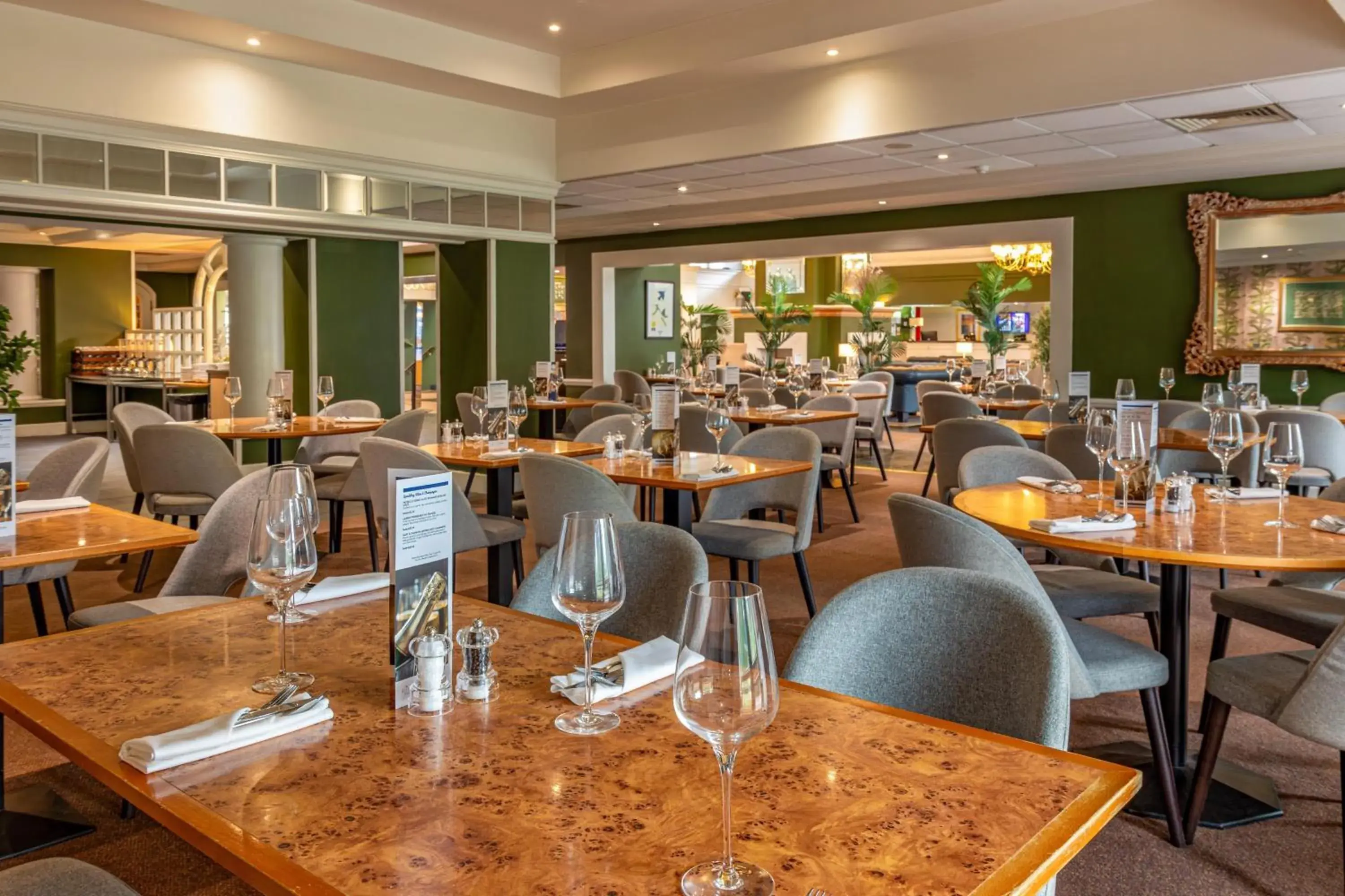 Restaurant/places to eat in Bromsgrove Hotel and Spa Restaurant/places to eat in Bromsgrove Hotel and Spa