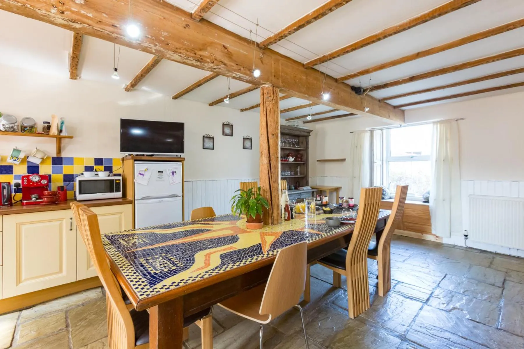 Dining area in Bamse B&B